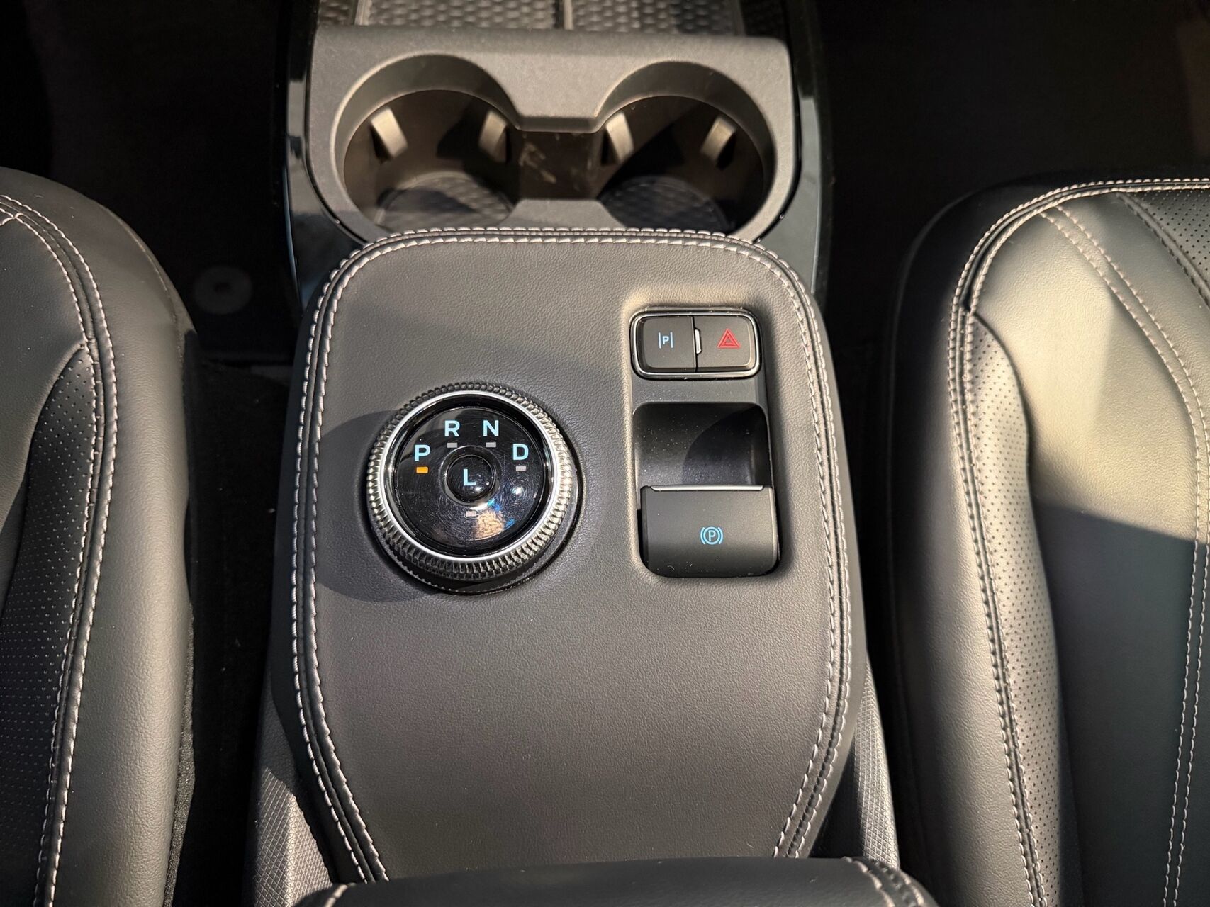Billede af Ford Mustang Mach-E EL UR Premium 294HK 5d Aut.