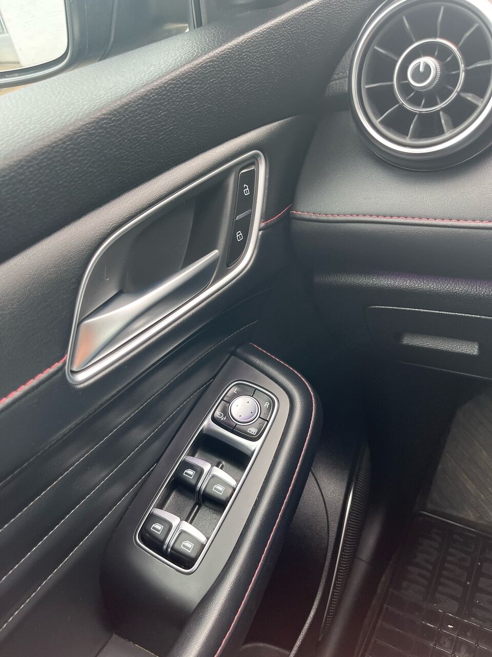Billede af MG EHS 1,5 T GDI  Plugin-hybrid Luxury 258HK 5d 10g Aut.