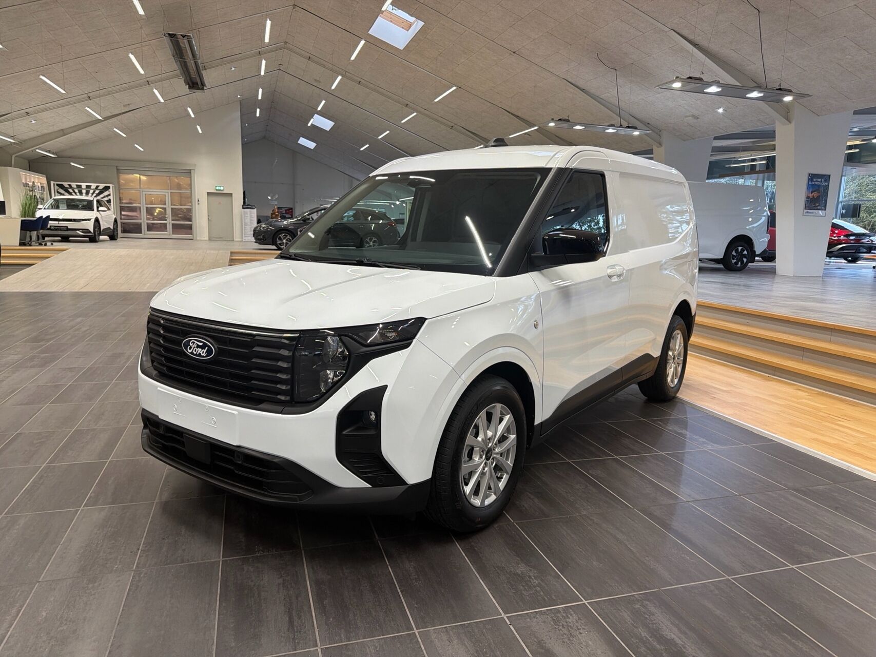 Billede af Ford Transit Courier 1,0 EcoBoost Limited DCT 125HK Van 7g Aut.