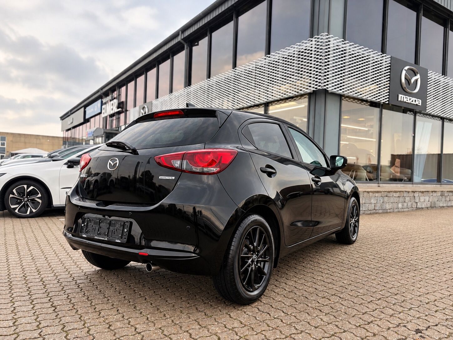 Billede af Mazda 2 1,5 Skyactiv-G Homura 90HK 5d 6g Aut.