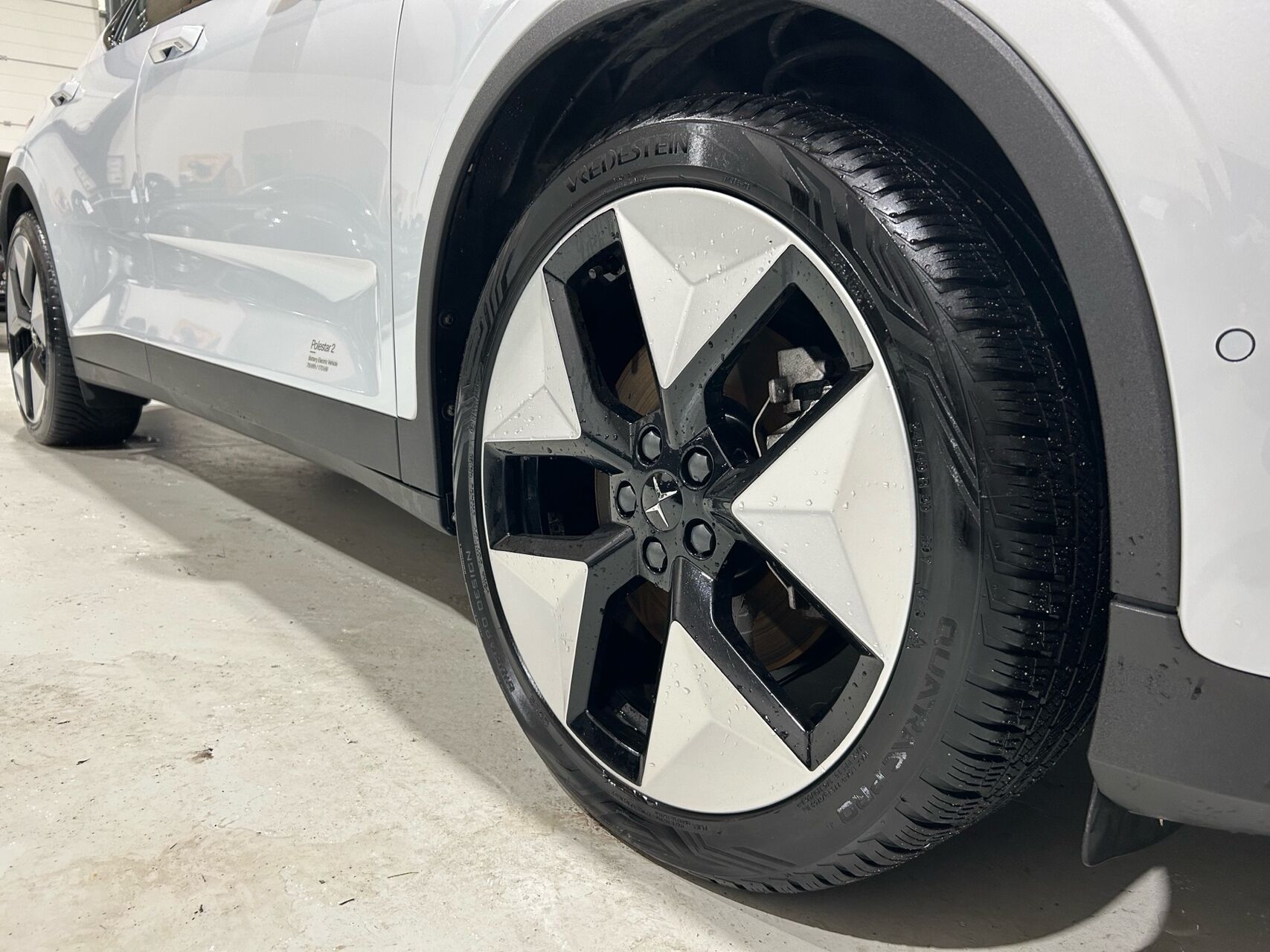 Billede af Polestar 2 EL Long Range Single motor Plus 231HK 5d Aut.