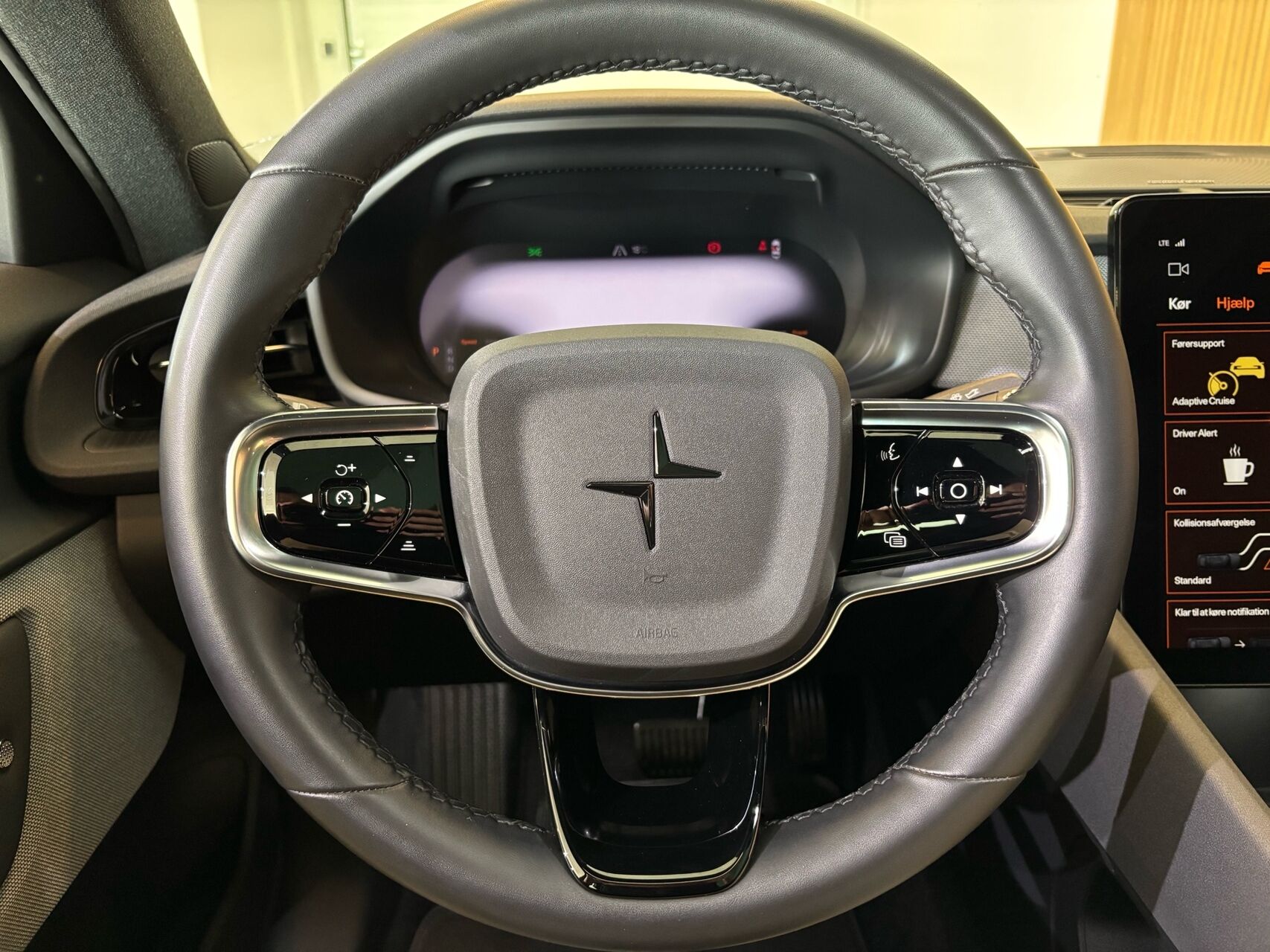 Billede af Polestar 2 EL Long range Single motor Plus 231HK 5d Aut.
