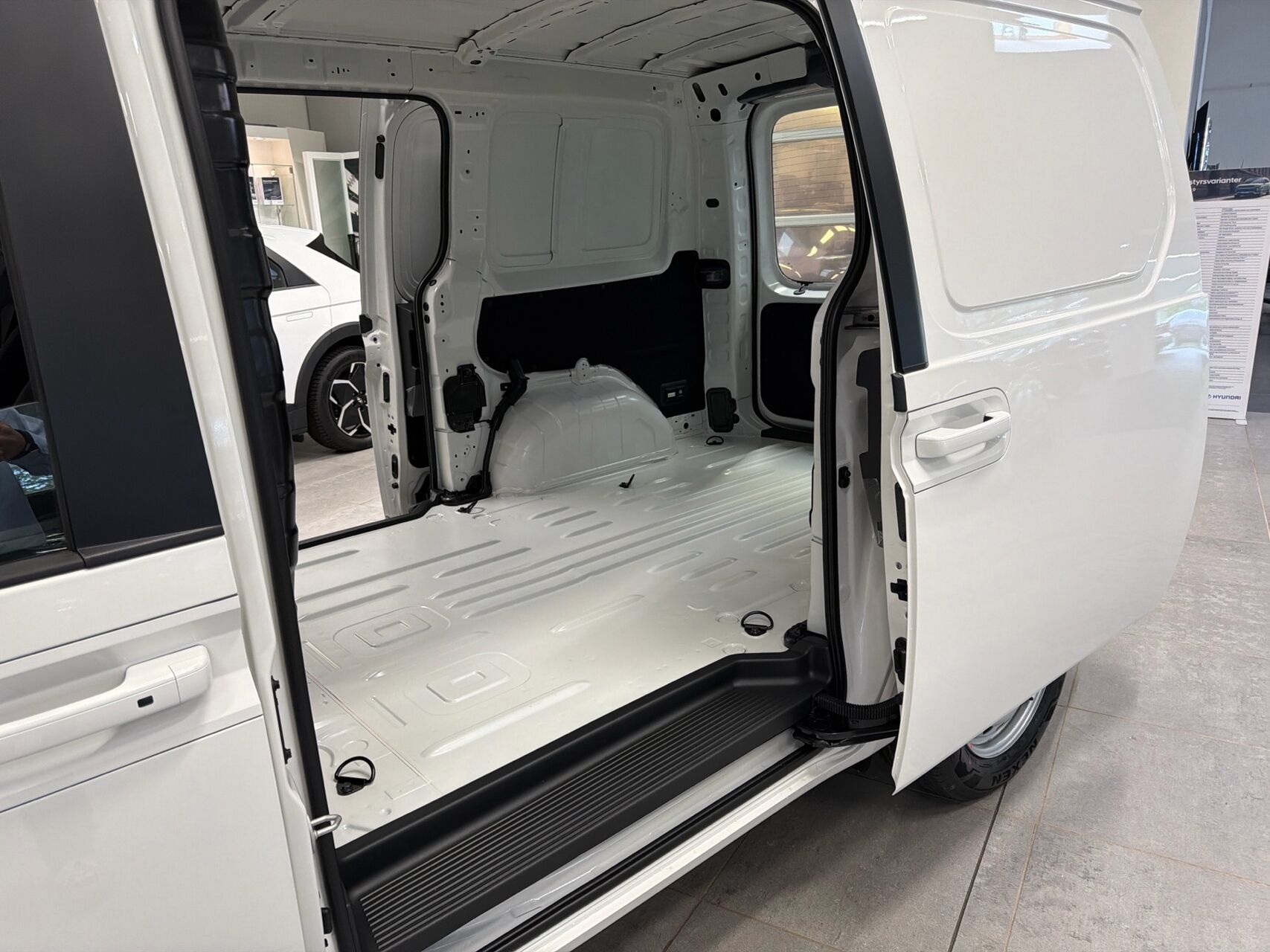 Billede af Hyundai Staria Cargo EL 218HK Van Aut.