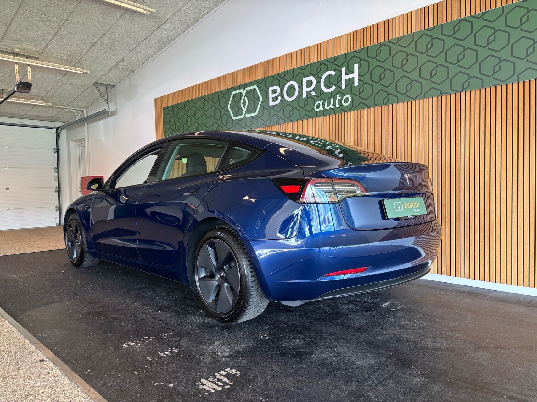 Billede af Tesla Model 3 EL Standard Range Plus 325HK Aut.