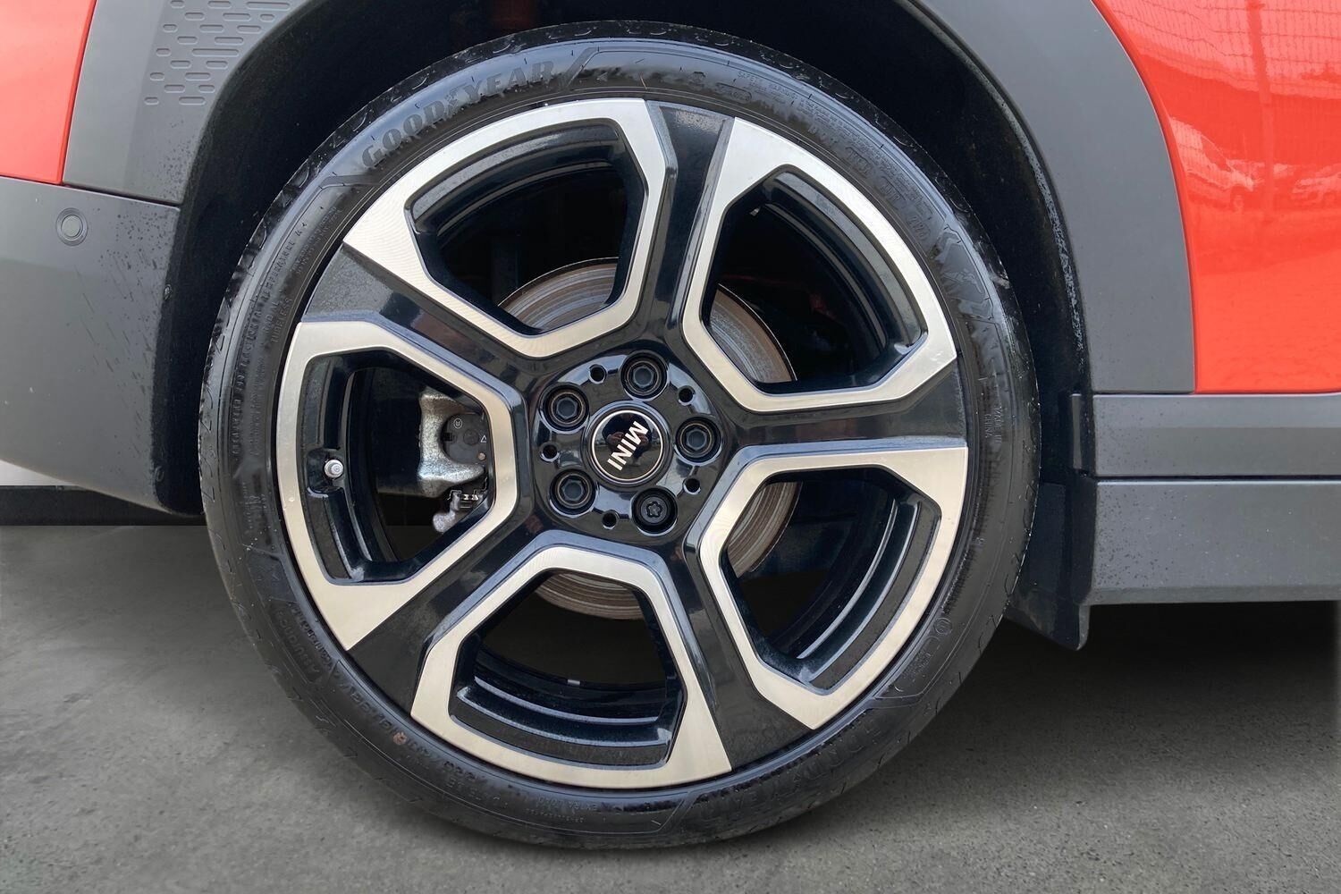 Billede af Mini Aceman SE EL Favoured Trim Option Level XL 218HK 5d Aut.