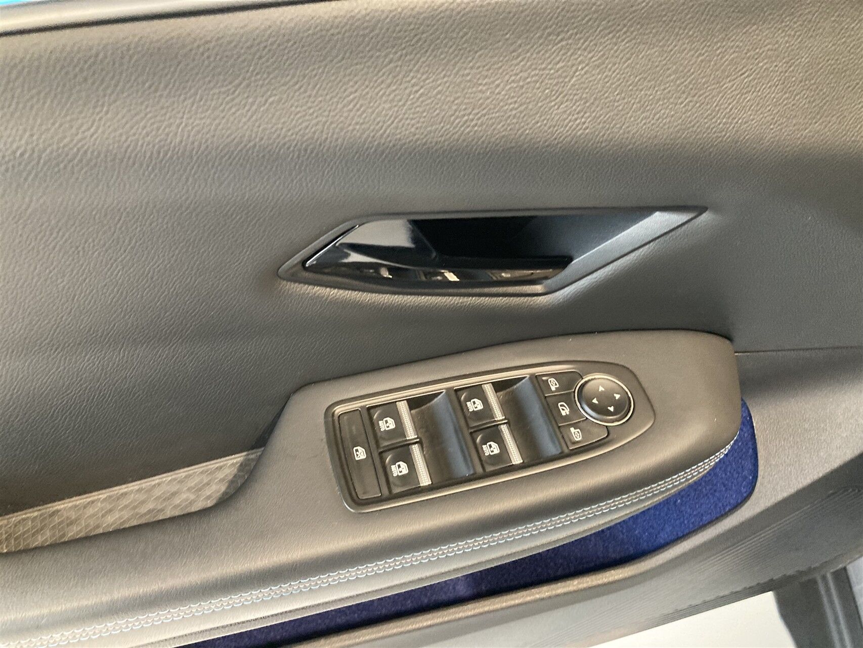 Billede af Renault Scénic E-TECH Esprit Alpine 220HK Aut.