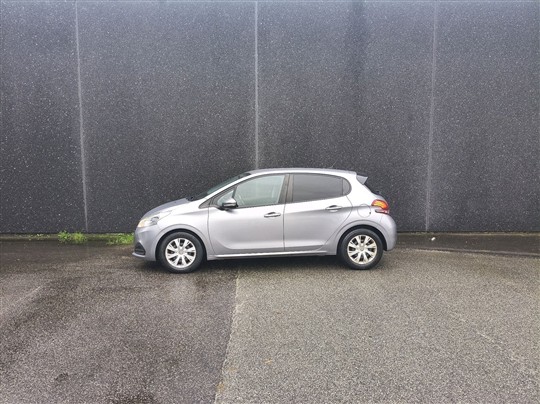 Peugeot 208 1,2 PureTech Like+ 82HK 5d
