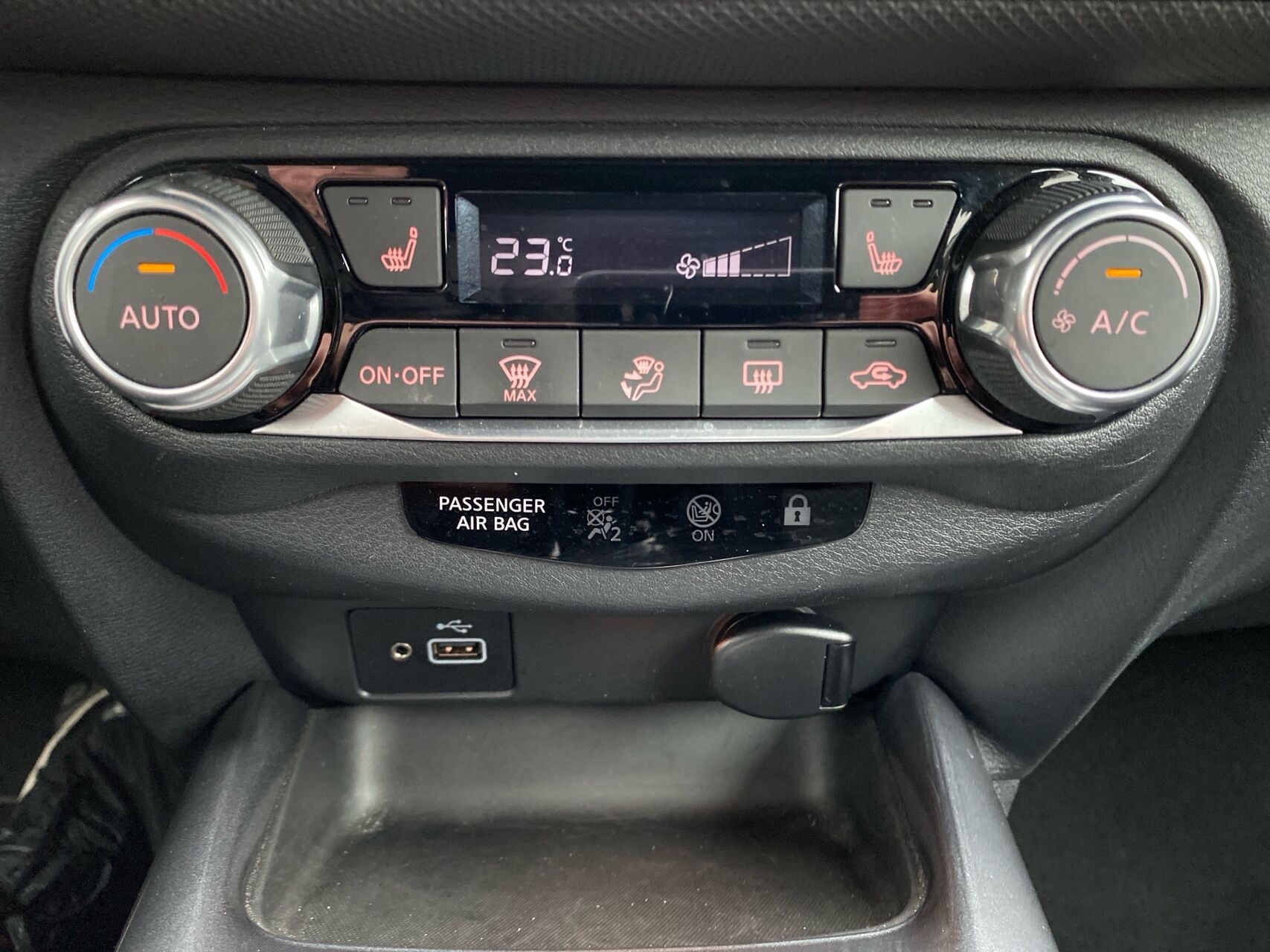 Billede af Nissan Juke 1,0 Dig-T Acenta DCT 117HK 5d 7g Aut.