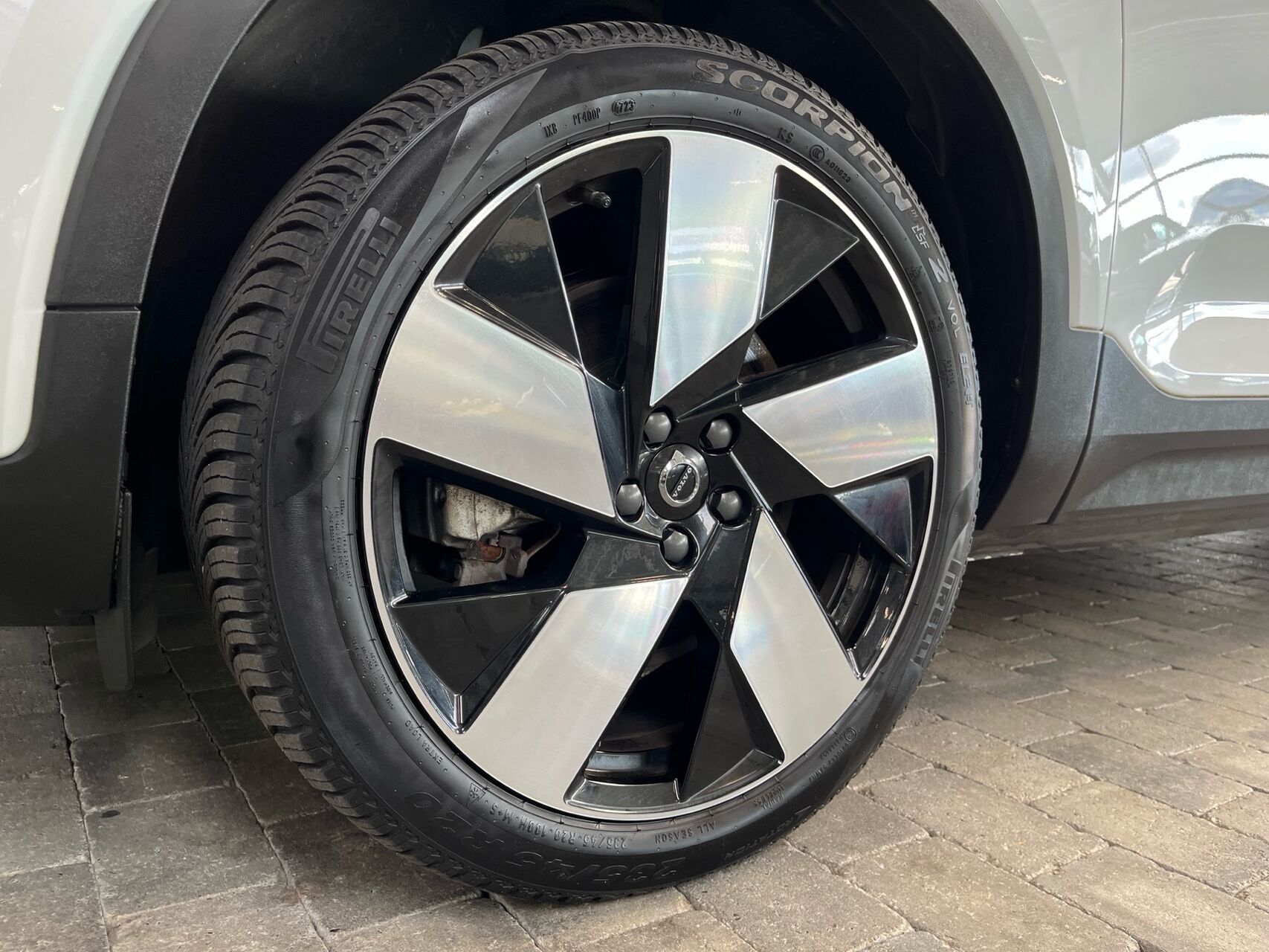 Billede af Volvo C40 Recharge Extended Range Plus 252HK 5d Aut.