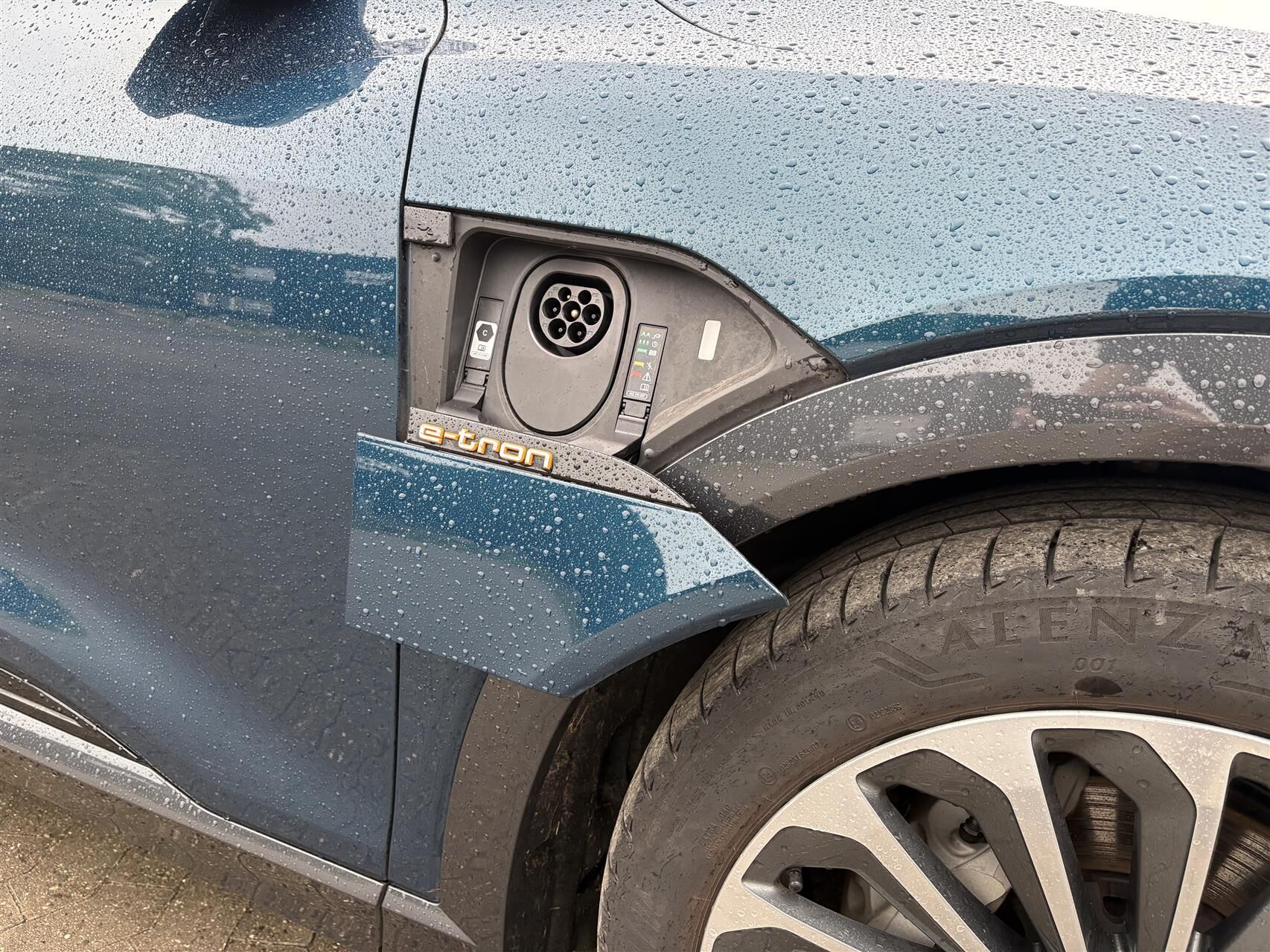Billede af Audi E-tron 55 Advanced Quattro 408HK 5d Aut.