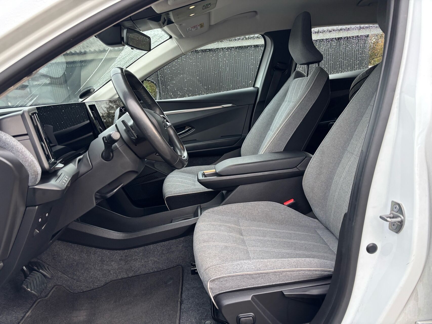 Billede af Renault Mégane E-TECH Equilibre 130HK 5d Aut.