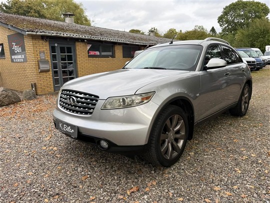 Infiniti FX 45 4,5 V8 315HK 5d 7g Aut.