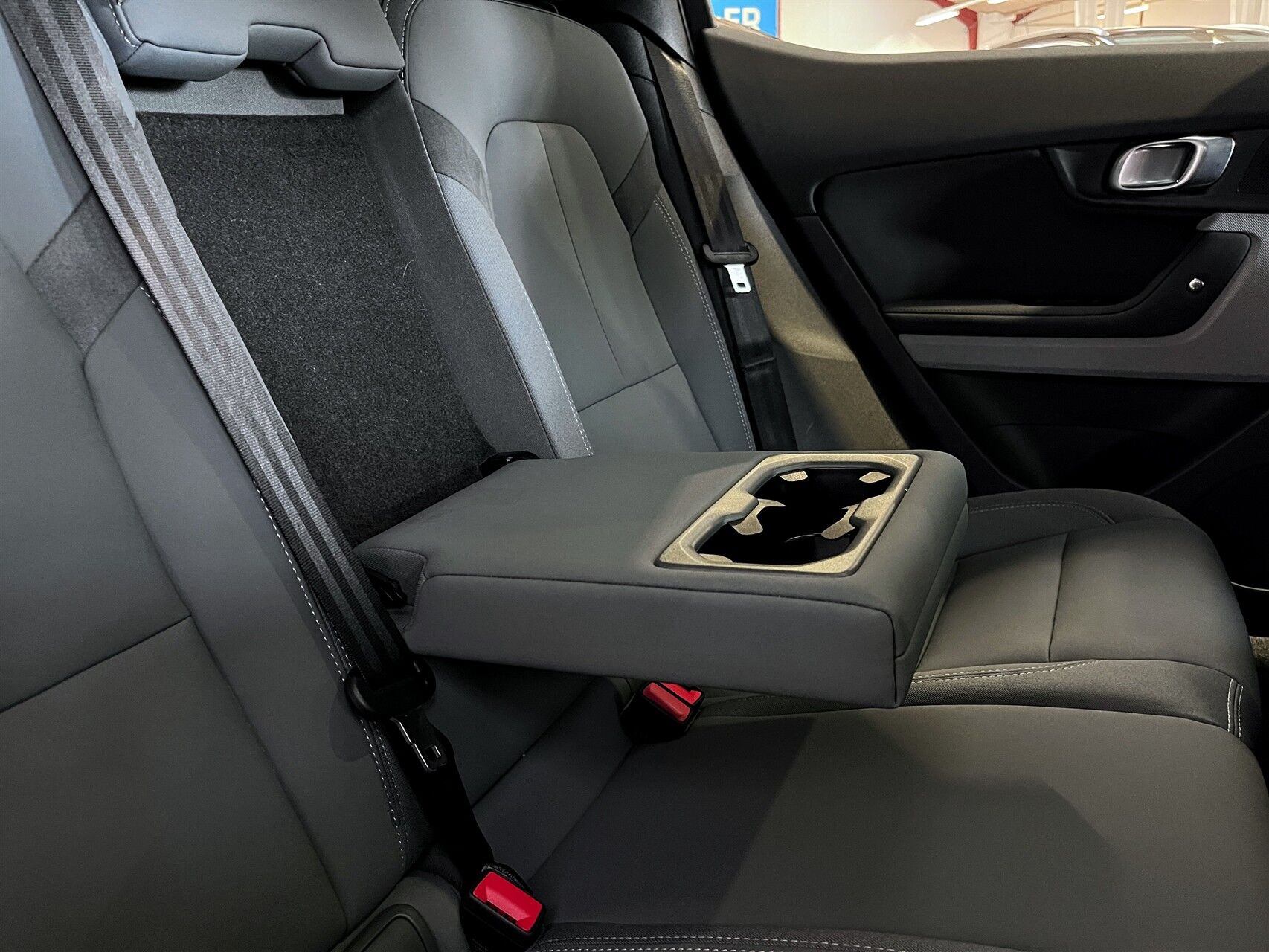 Billede af Polestar 2 EL Long range Single motor Plus 231HK 5d Aut.