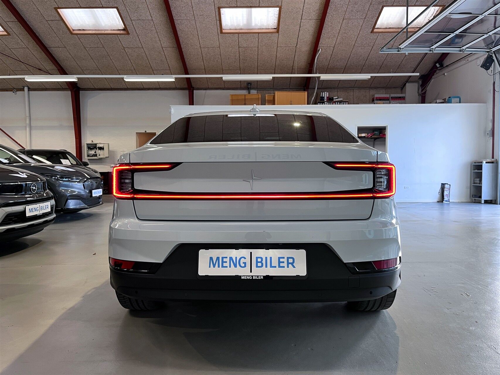 Billede af Polestar 2 EL Long range Single motor Plus 231HK 5d Aut.