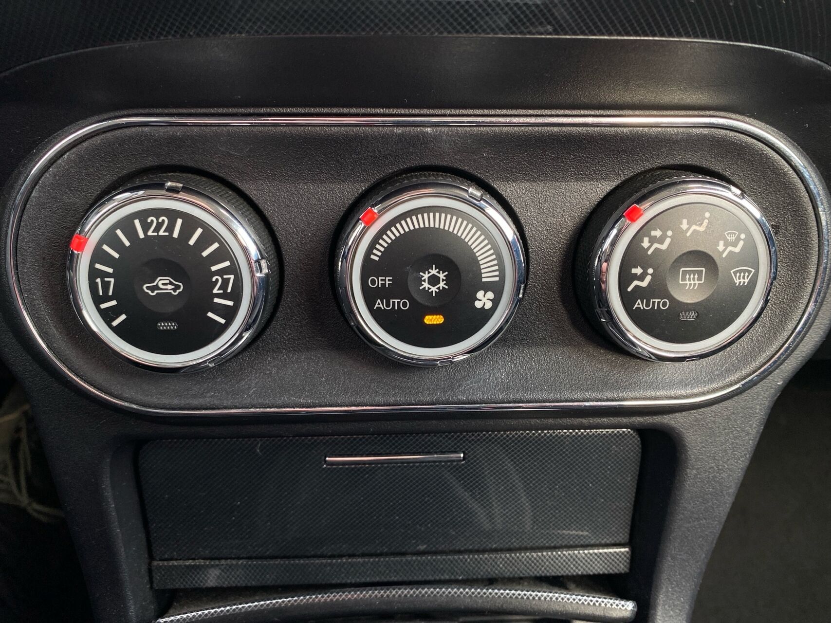 Billede af Mitsubishi Lancer 1,8 Invite 143HK