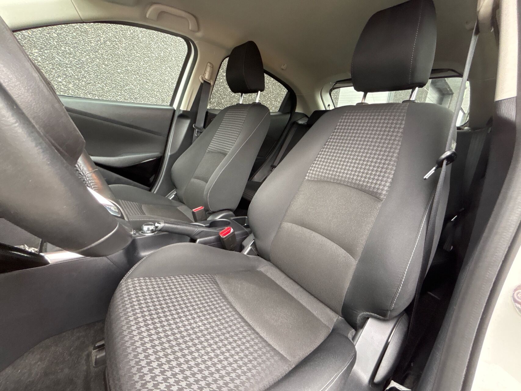 Billede af Mazda 2 1,5 Skyactiv-G Niseko 90HK 5d