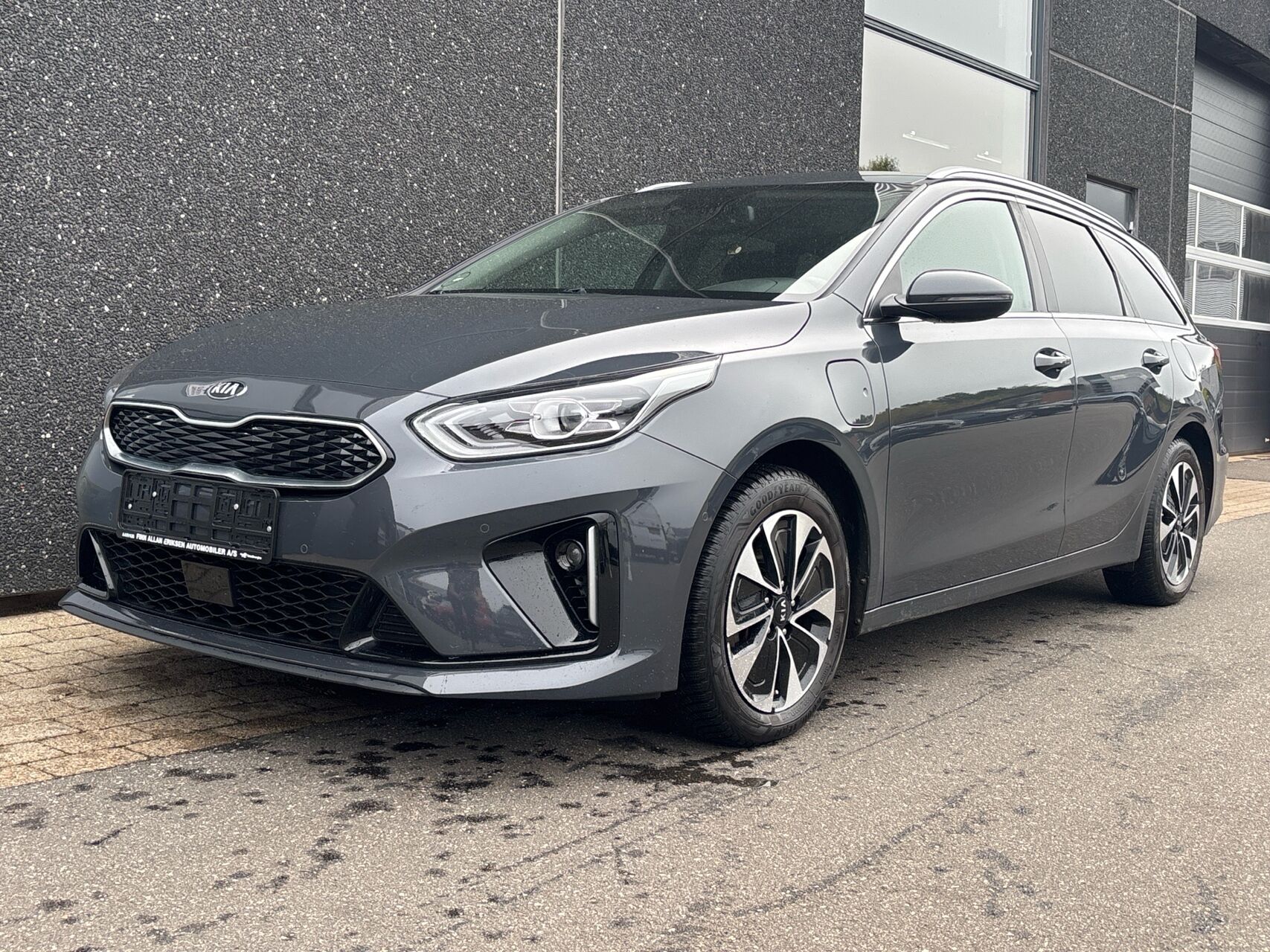 Billede af Kia Ceed SW 1,6 GDI PHEV  Plugin-hybrid Intro DCT 141HK Stc 6g Aut.