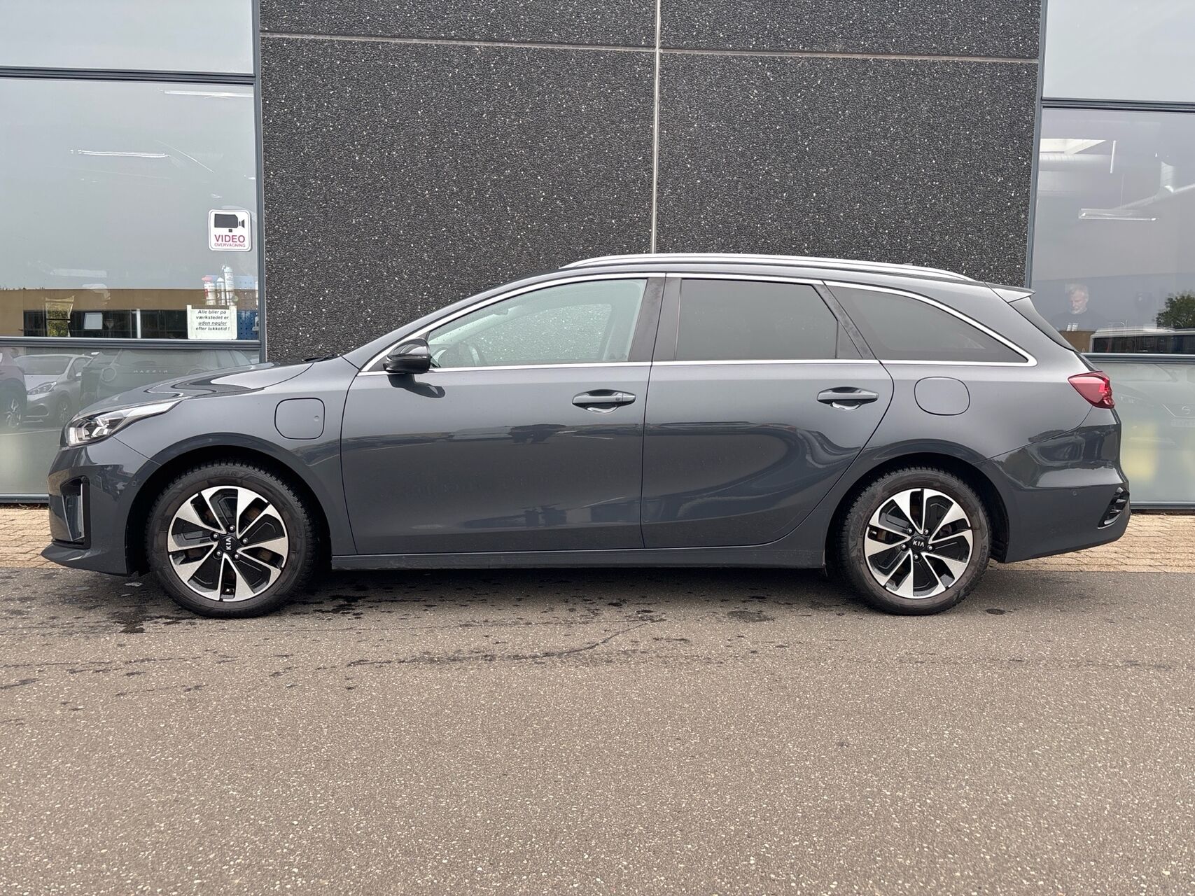 Billede af Kia Ceed SW 1,6 GDI PHEV  Plugin-hybrid Intro DCT 141HK Stc 6g Aut.