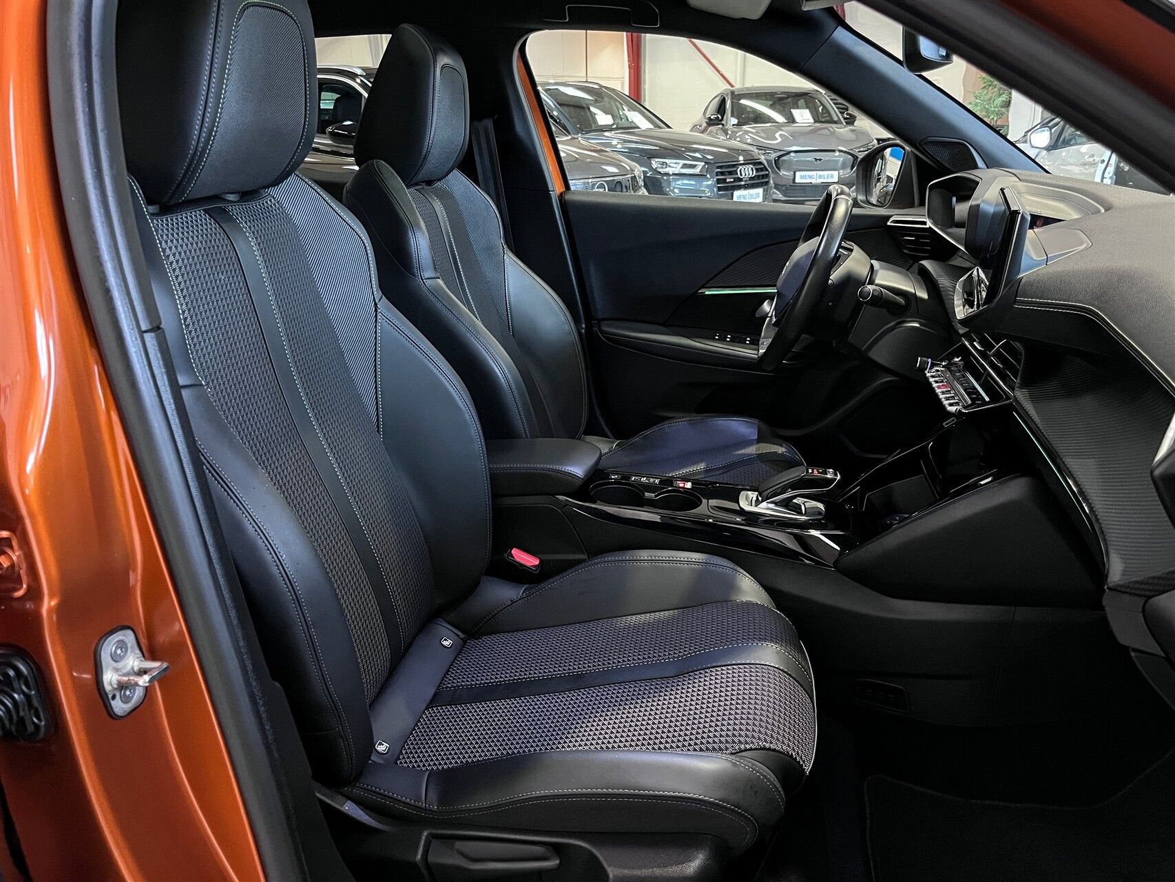 Billede af Peugeot e-2008 EL GT 136HK 5d Aut.