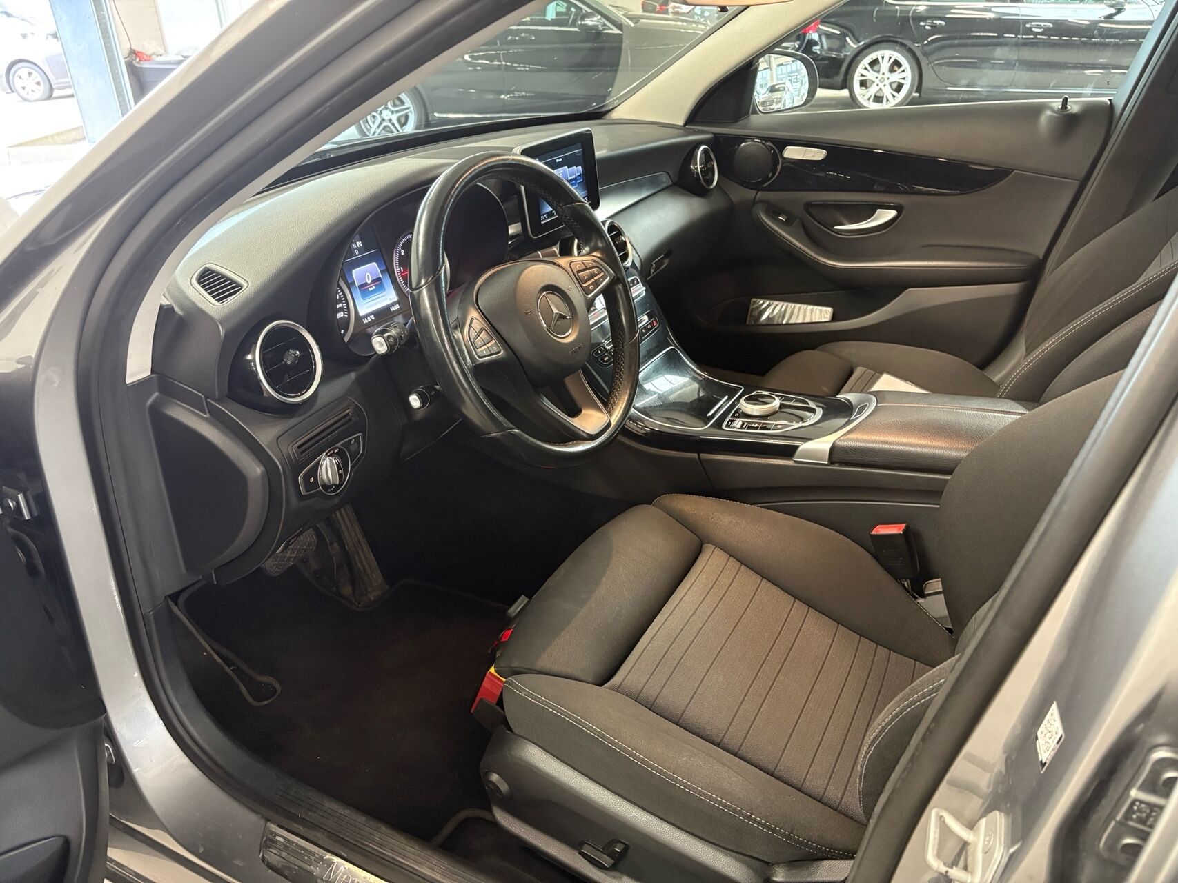 Billede af Mercedes-Benz C220 d T 2,1 Bluetec Progressive 7G-Tronic Plus 170HK Stc Aut.
