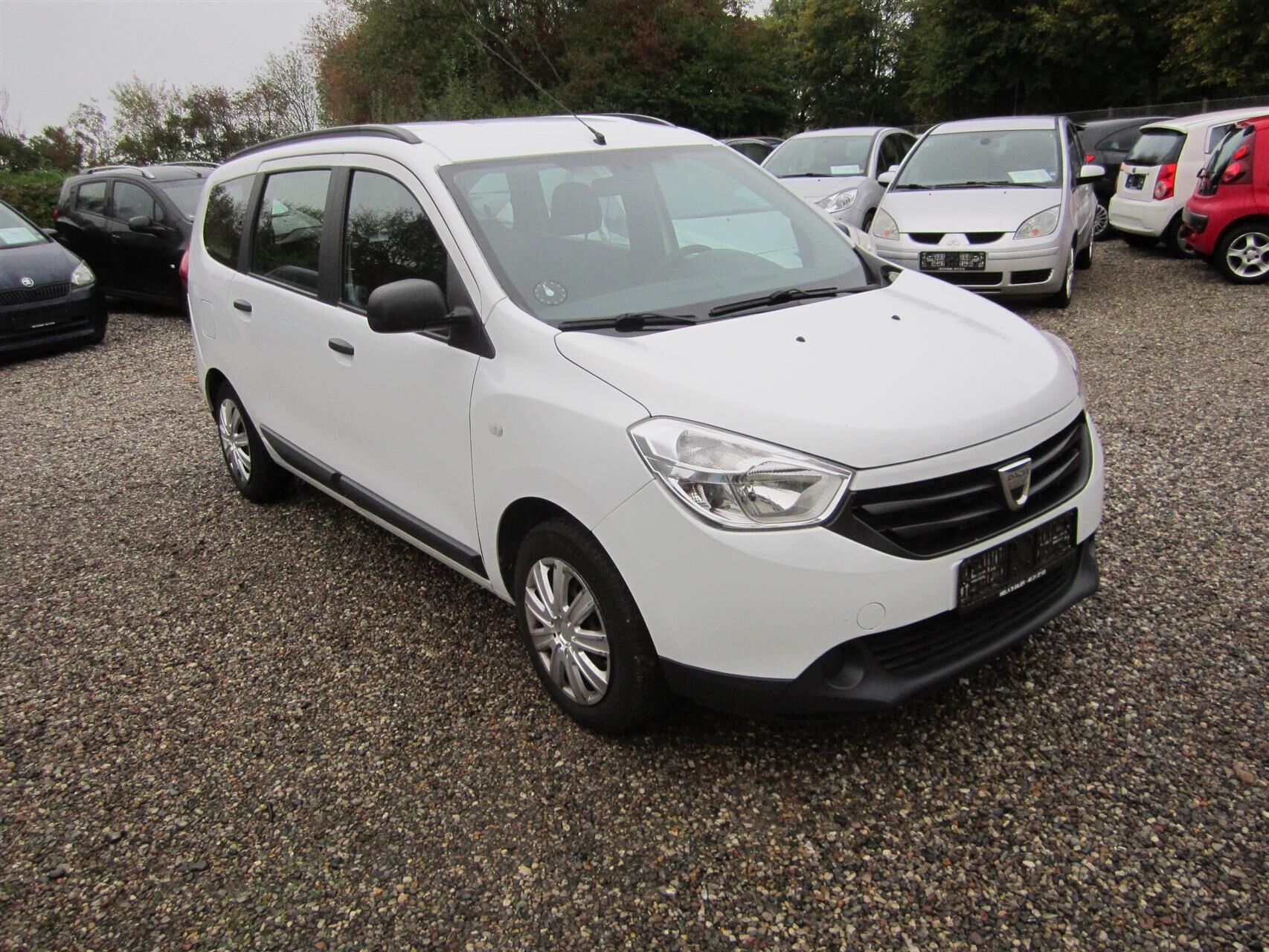 Billede af Dacia Lodgy 1,6 16V Family Edition Start/Stop 102HK