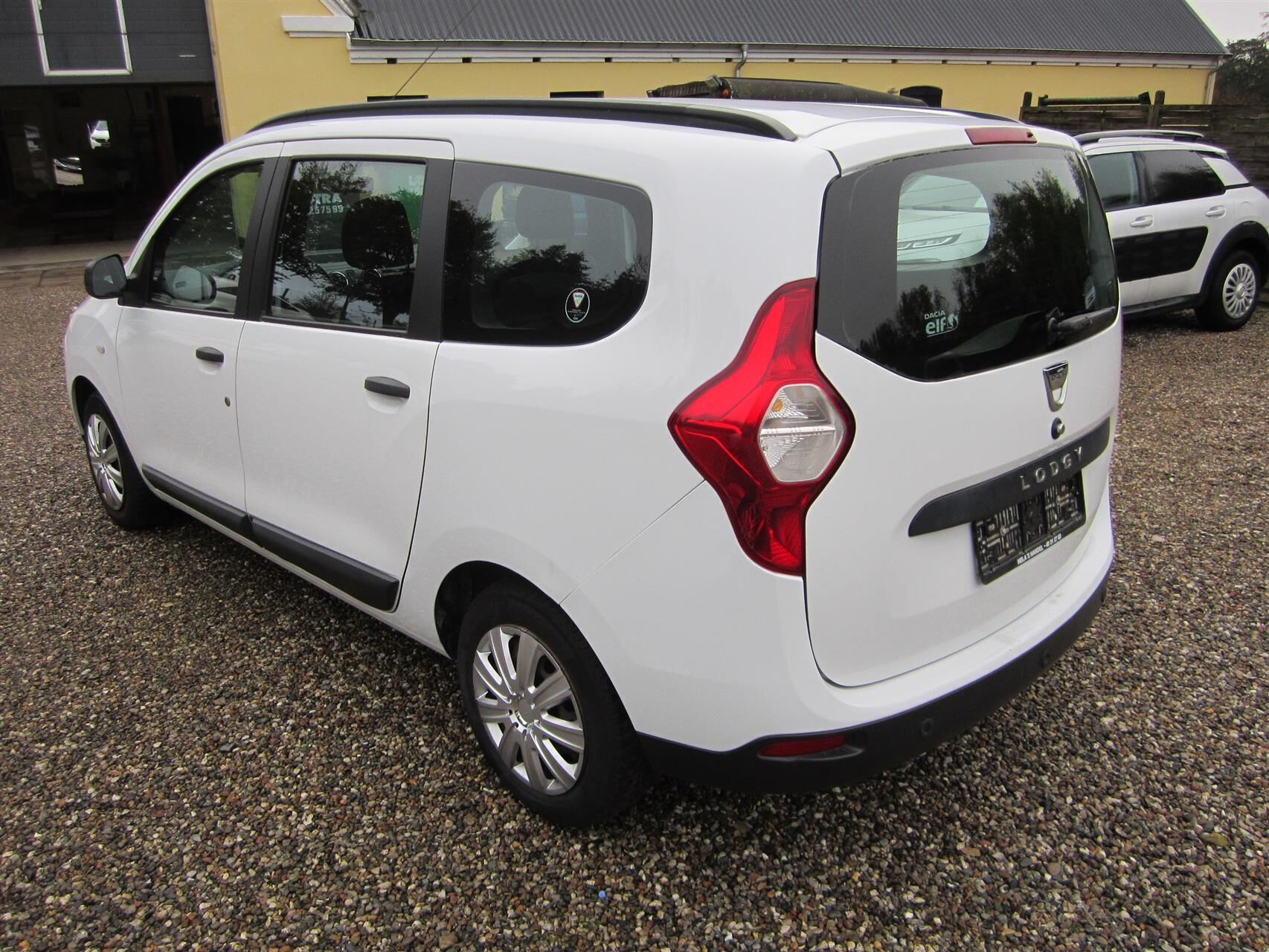 Billede af Dacia Lodgy 1,6 16V Family Edition Start/Stop 102HK