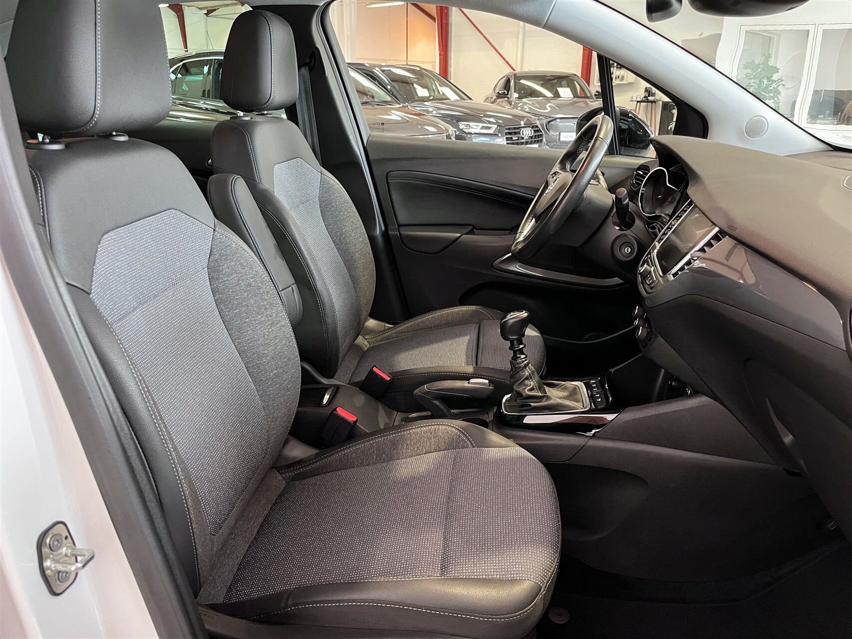 Billede af Opel Crossland 1,2 PureTech Elegance 110HK 5d 6g