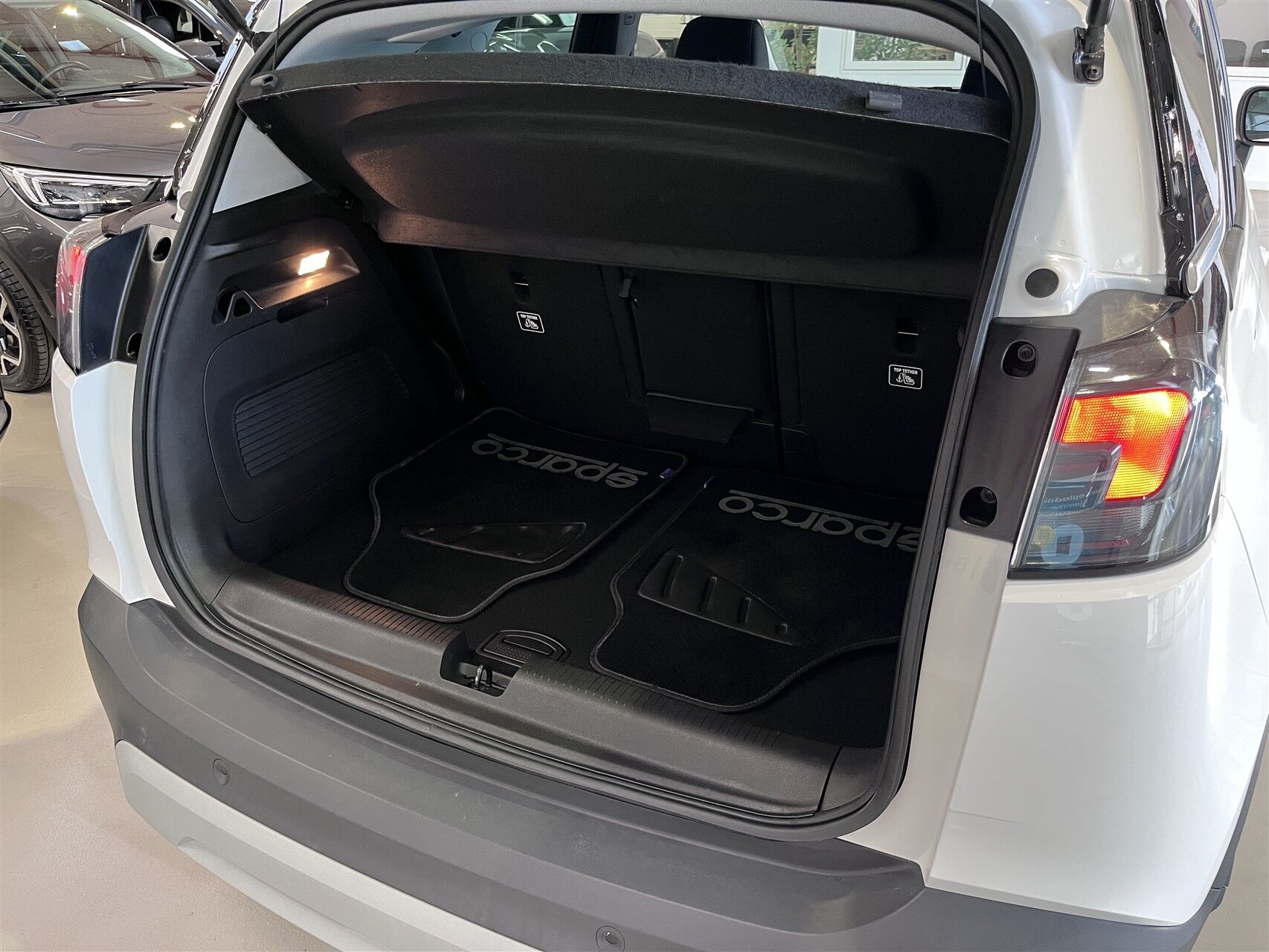 Billede af Opel Crossland 1,2 PureTech Elegance 110HK 5d 6g