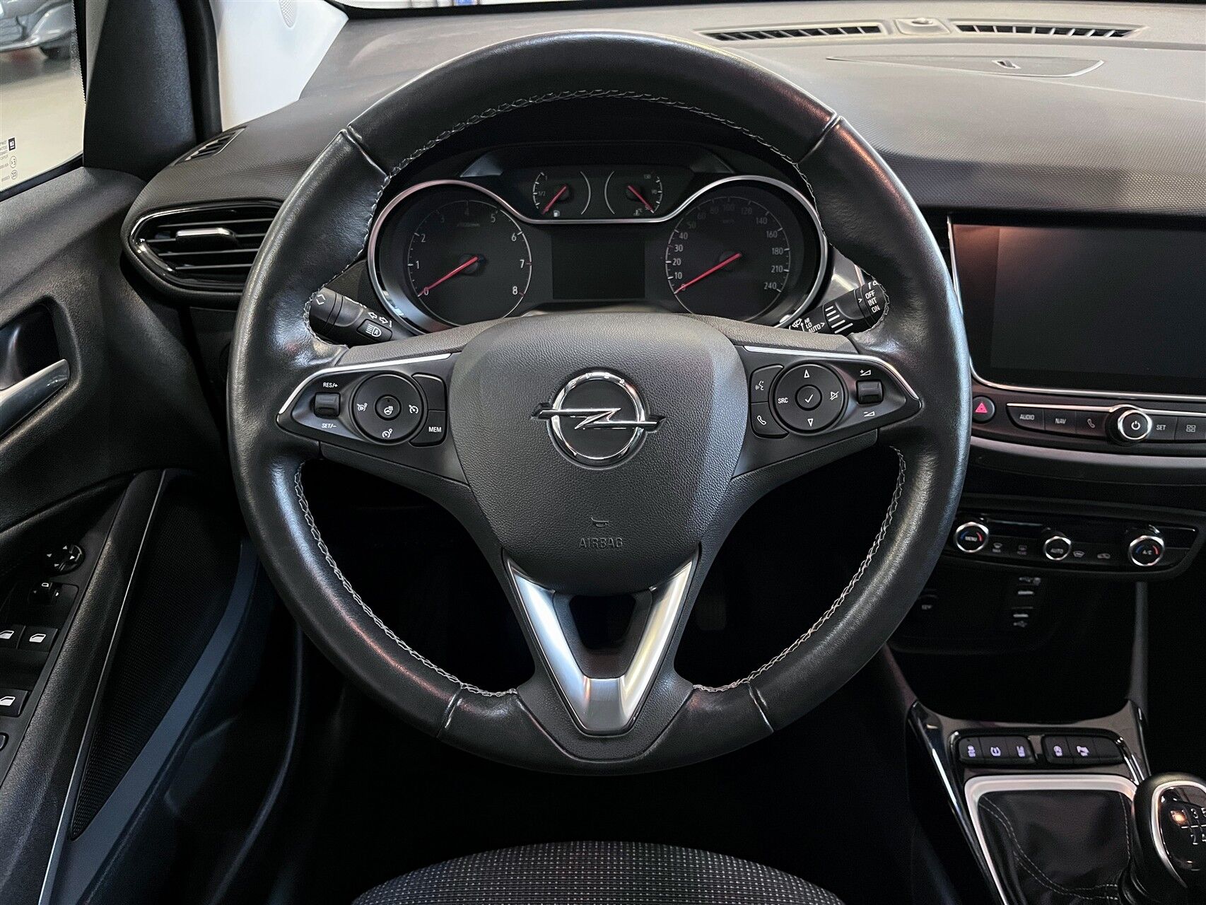 Billede af Opel Crossland 1,2 PureTech Elegance 110HK 5d 6g