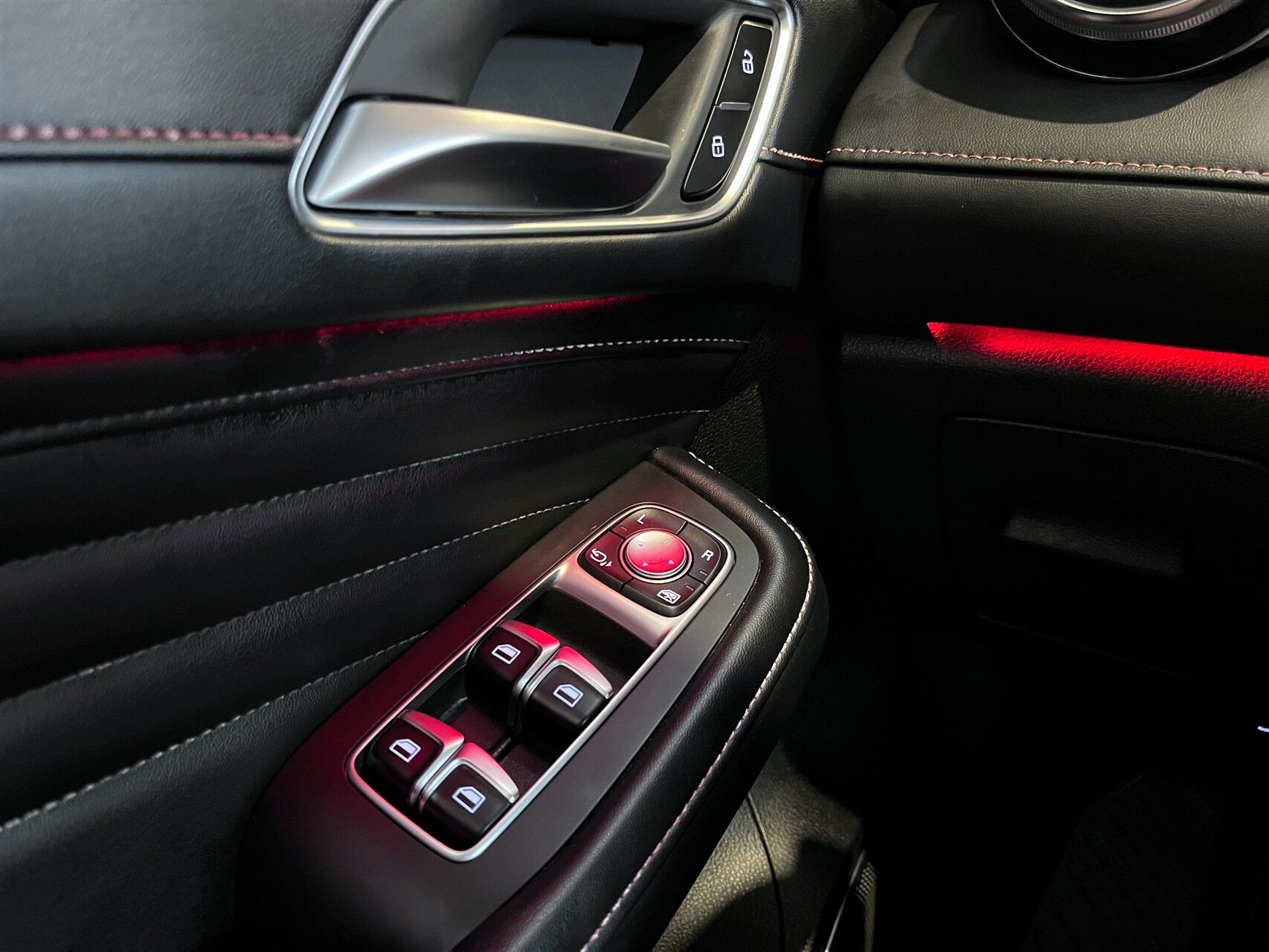Billede af MG EHS 1,5 T GDI  Plugin-hybrid Luxury 258HK 5d 10g Aut.