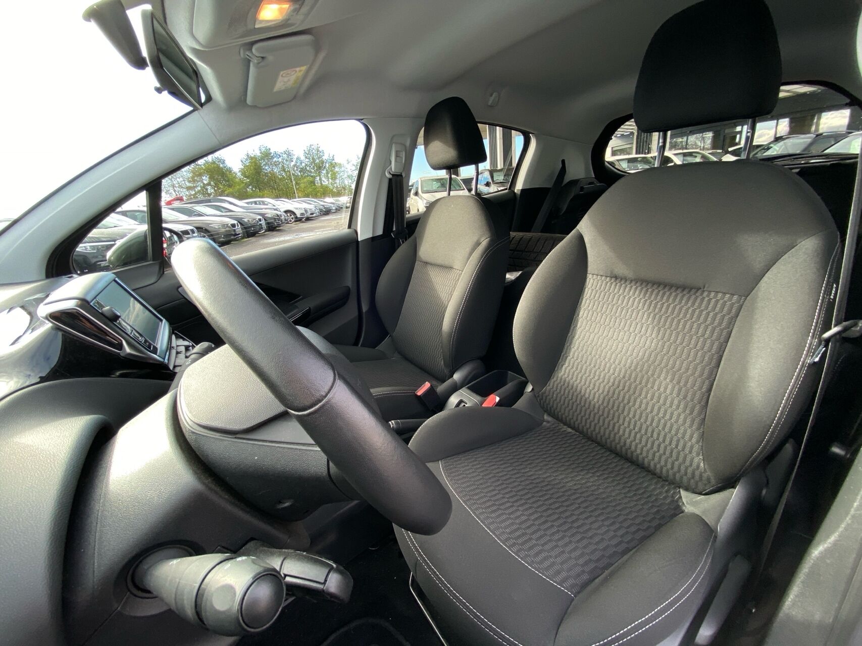 Billede af Peugeot 208 1,5 BlueHDi Envy 100HK 5d