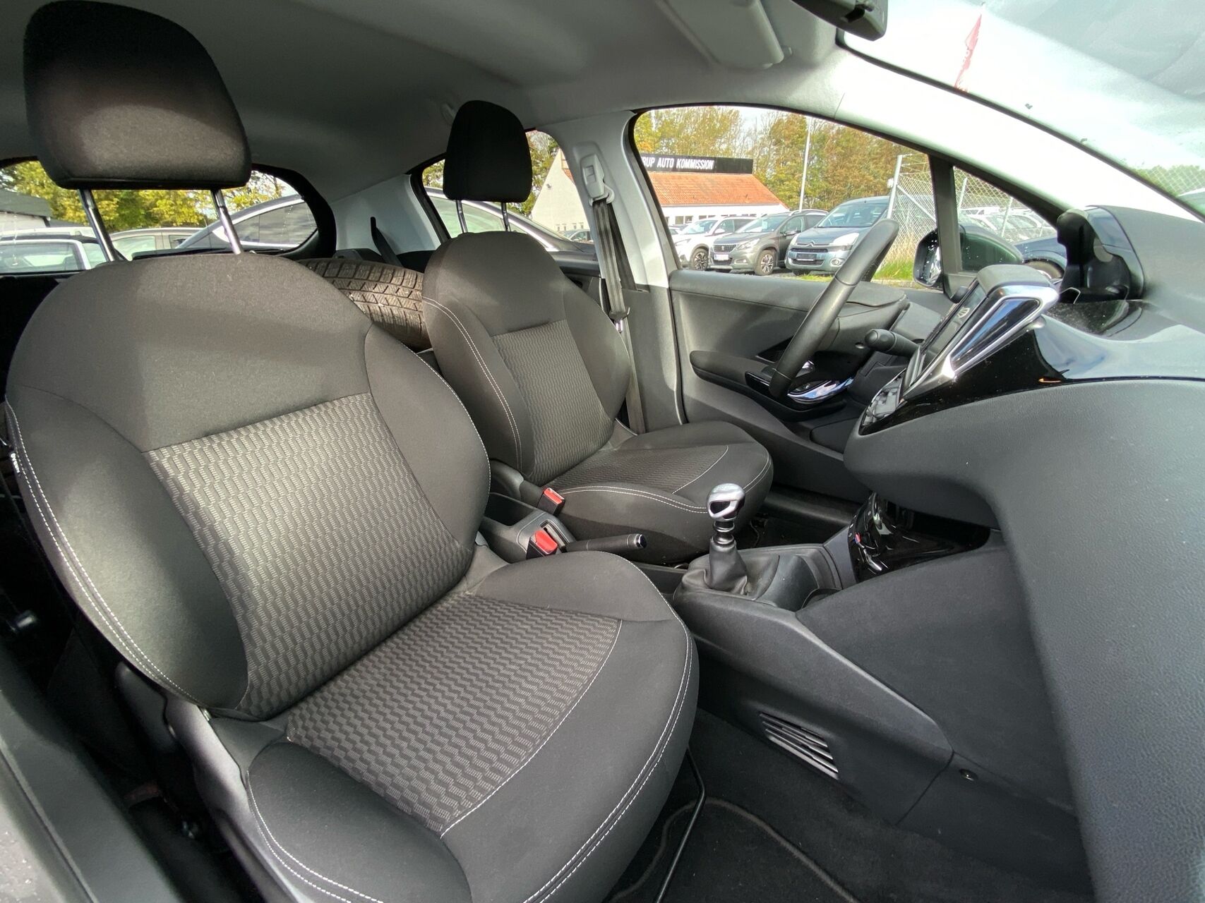 Billede af Peugeot 208 1,5 BlueHDi Envy 100HK 5d