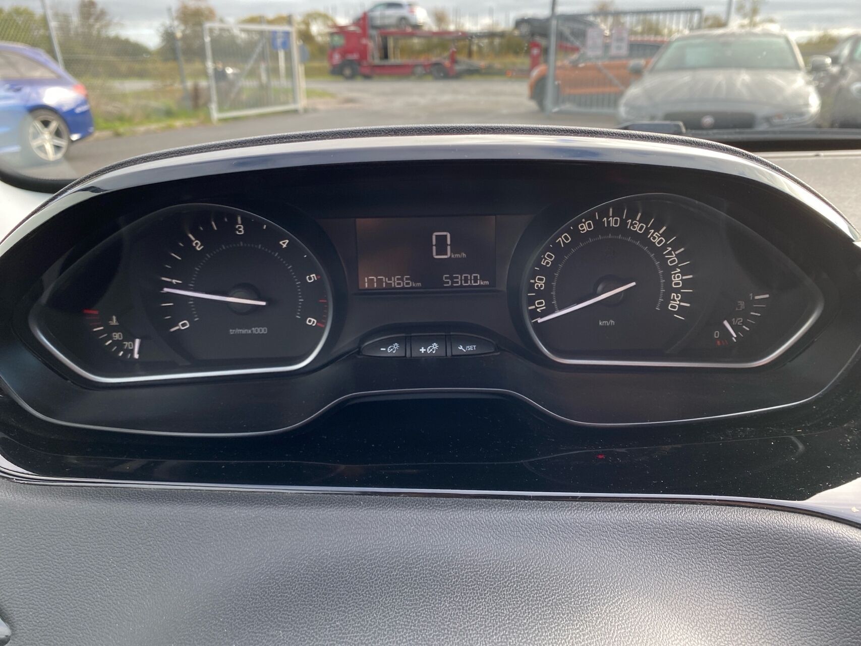 Billede af Peugeot 208 1,5 BlueHDi Envy 100HK 5d