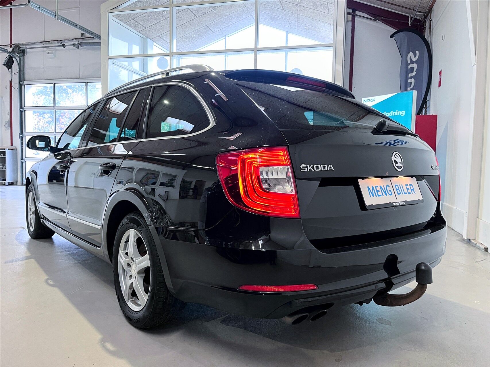 Billede af Skoda Superb Combi 2,0 TDI Common Rail DPF Elegance 140HK Stc 6g