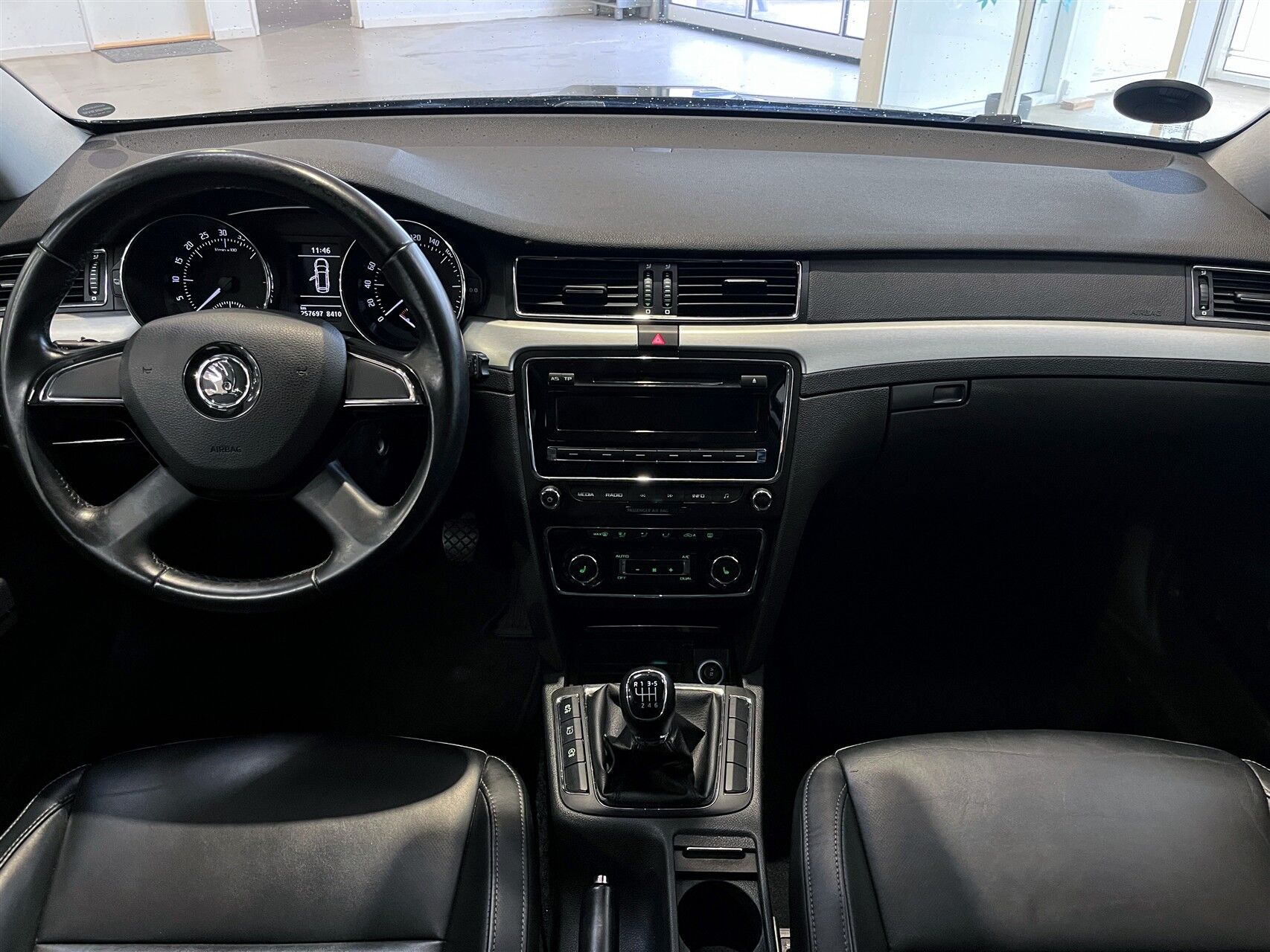 Billede af Skoda Superb Combi 2,0 TDI Common Rail DPF Elegance 140HK Stc 6g