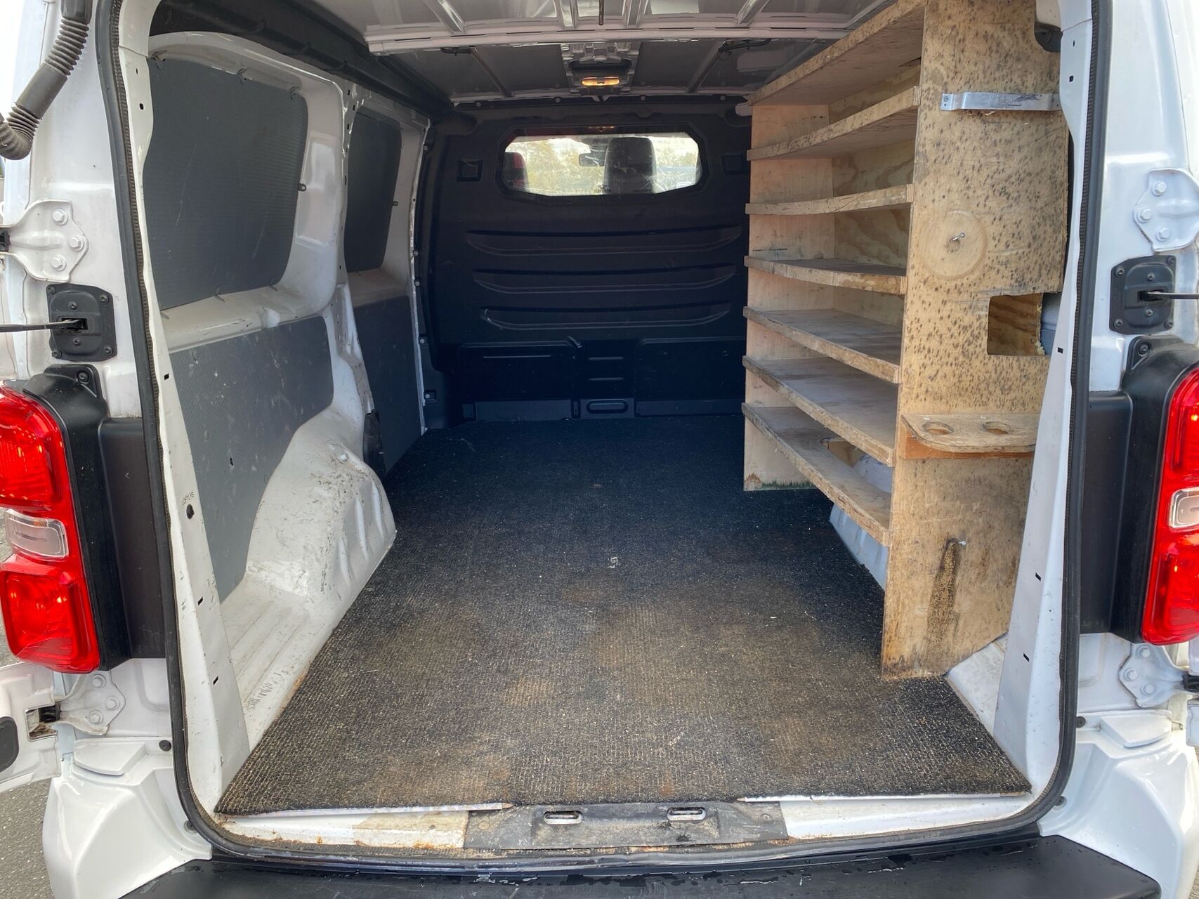Billede af Peugeot Expert L3 2,0 BlueHDi Sport EAT8 177HK Van 8g Aut.