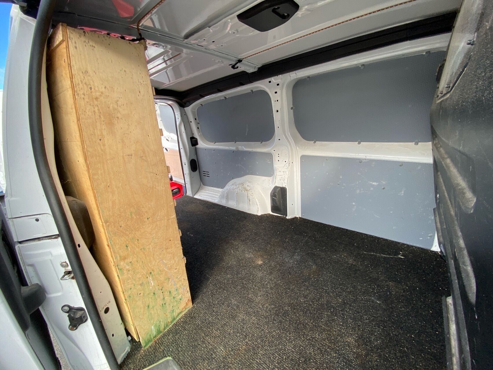 Billede af Peugeot Expert L3 2,0 BlueHDi Sport EAT8 177HK Van 8g Aut.