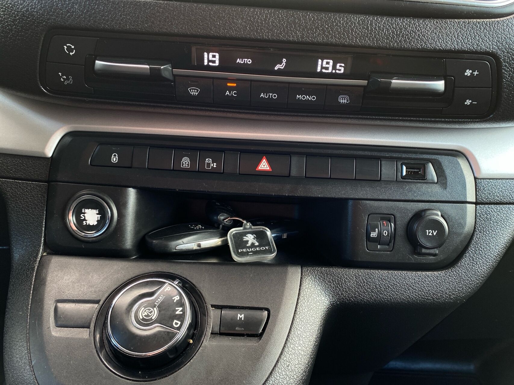 Billede af Peugeot Expert L3 2,0 BlueHDi Sport EAT8 177HK Van 8g Aut.