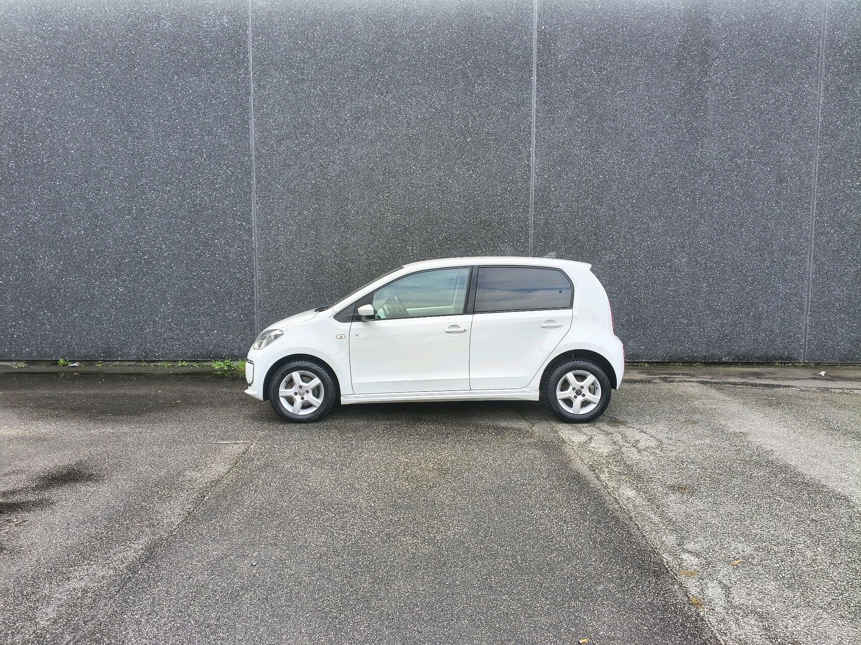 Billede af VW e-up EL High 82HK 5d Aut.