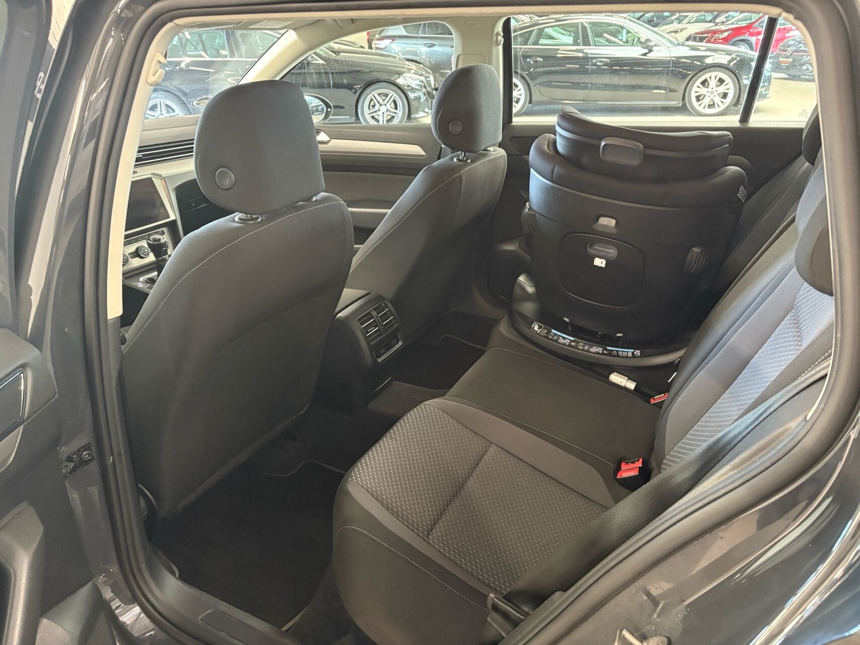 Billede af VW Passat Variant 2,0 TDI BMT Trendline 150HK Stc 6g