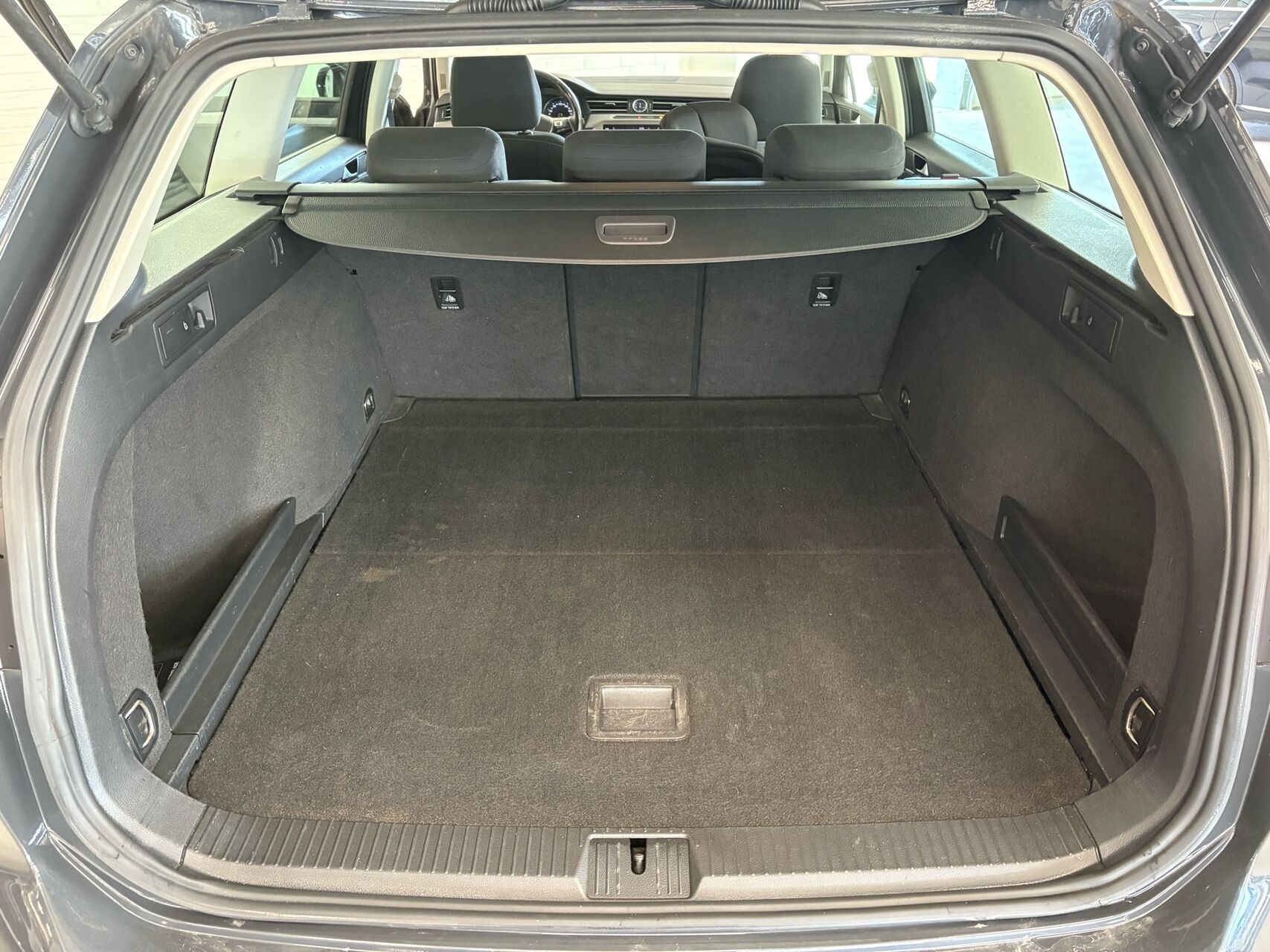 Billede af VW Passat Variant 2,0 TDI BMT Trendline 150HK Stc 6g