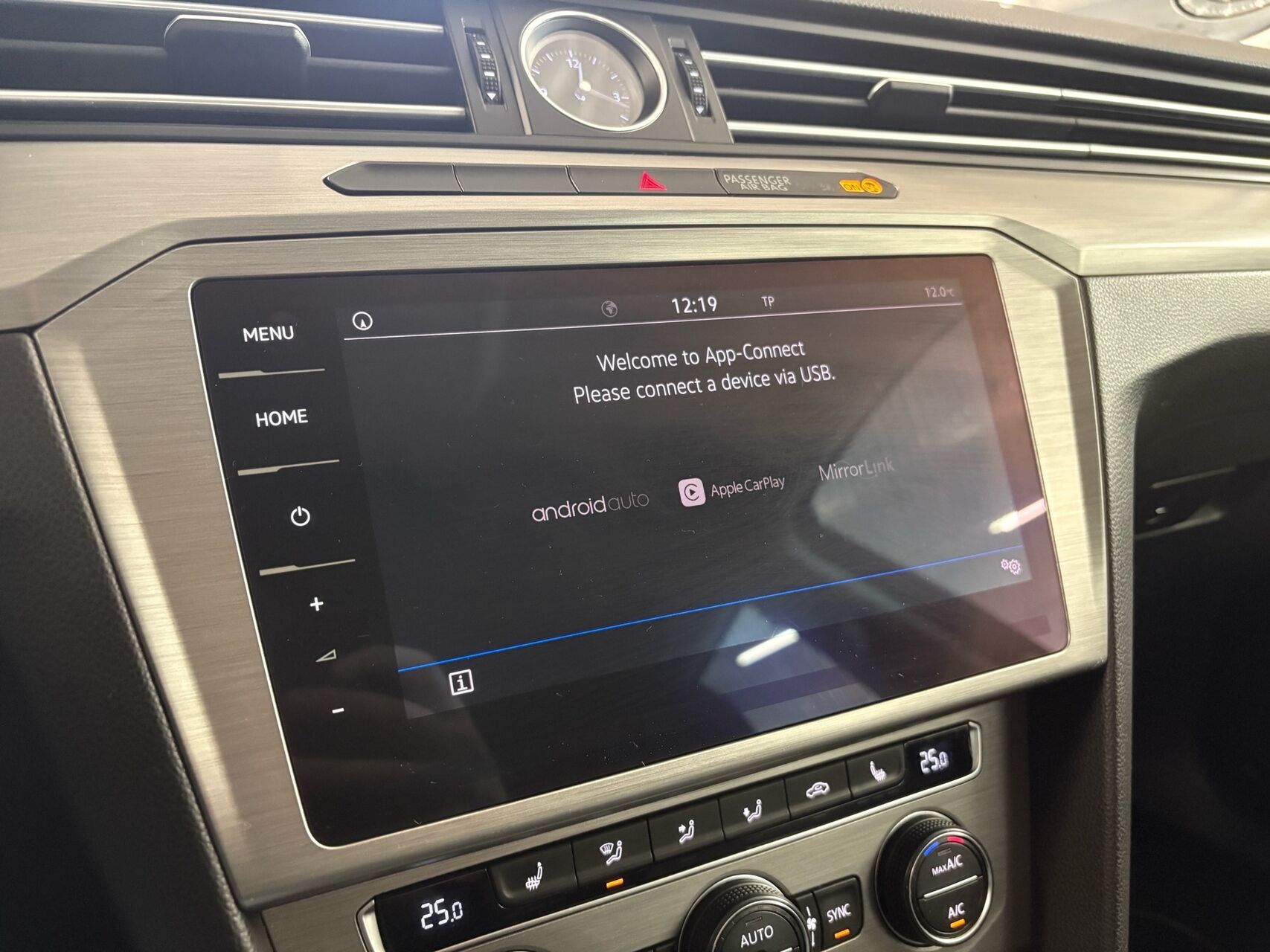Billede af VW Passat Variant 2,0 TDI BMT Trendline 150HK Stc 6g