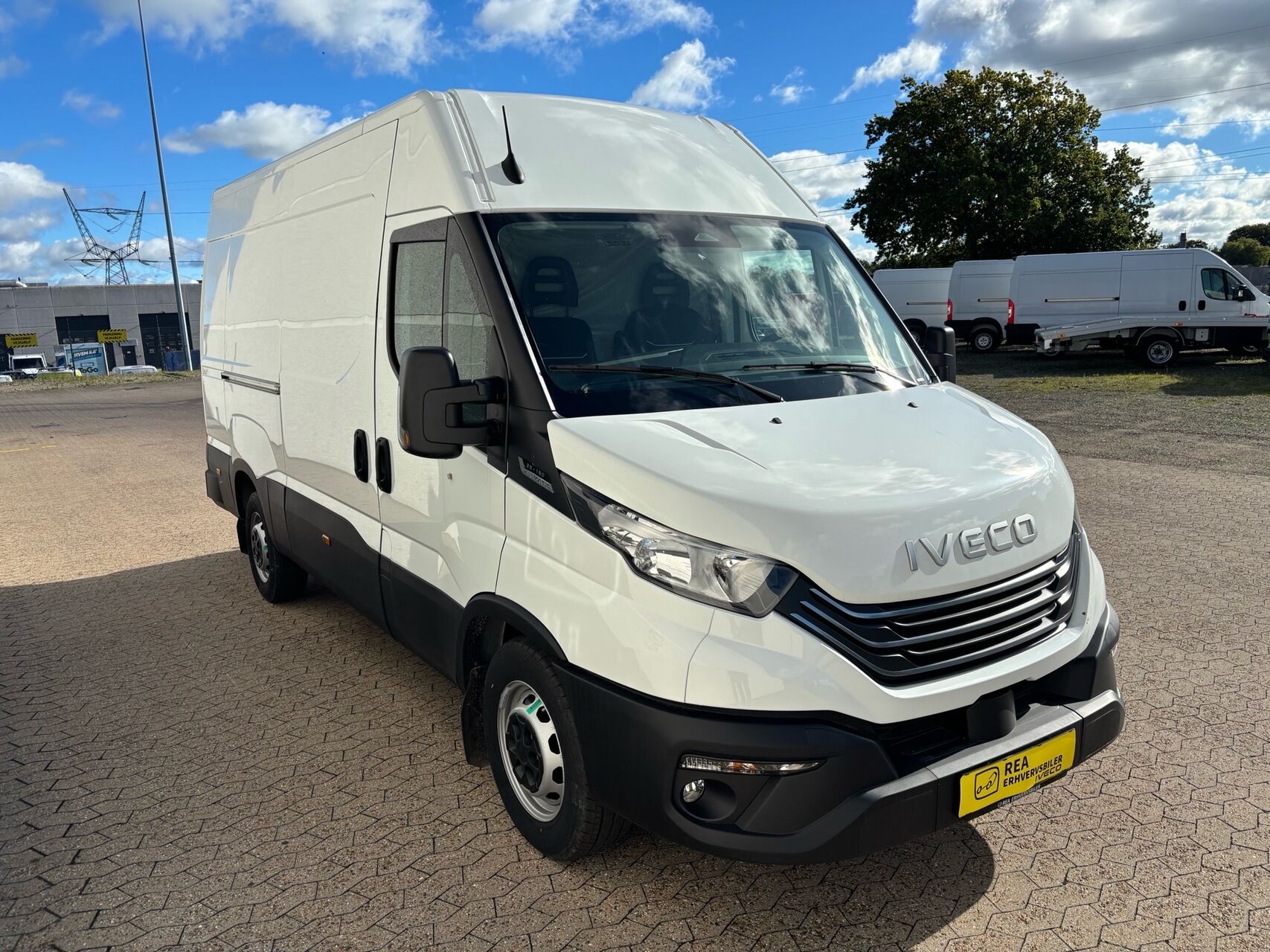 Billede af Iveco Daily 35S16 12m3 2,3 D Hi-Matic 156HK Van 8g Aut.