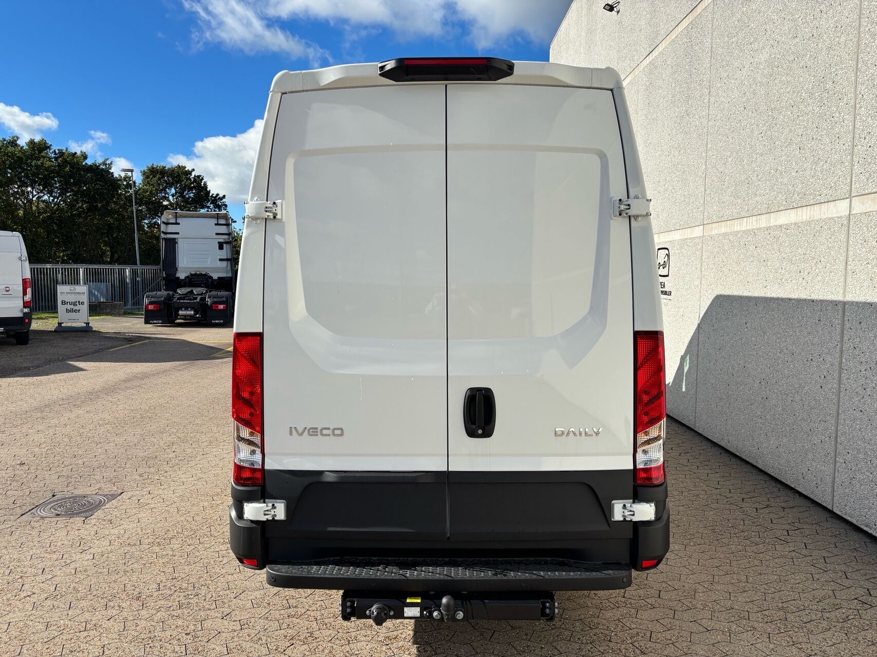 Billede af Iveco Daily 35S16 12m3 2,3 D Hi-Matic 156HK Van 8g Aut.