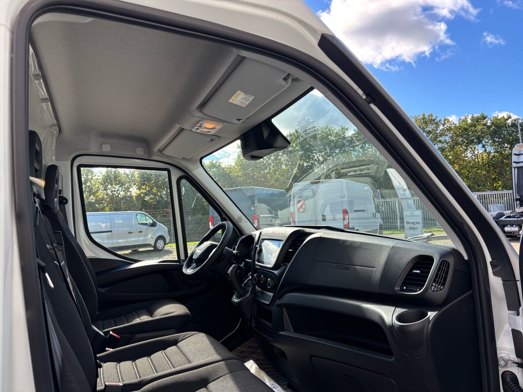Billede af Iveco Daily 35S16 12m3 2,3 D Hi-Matic 156HK Van 8g Aut.