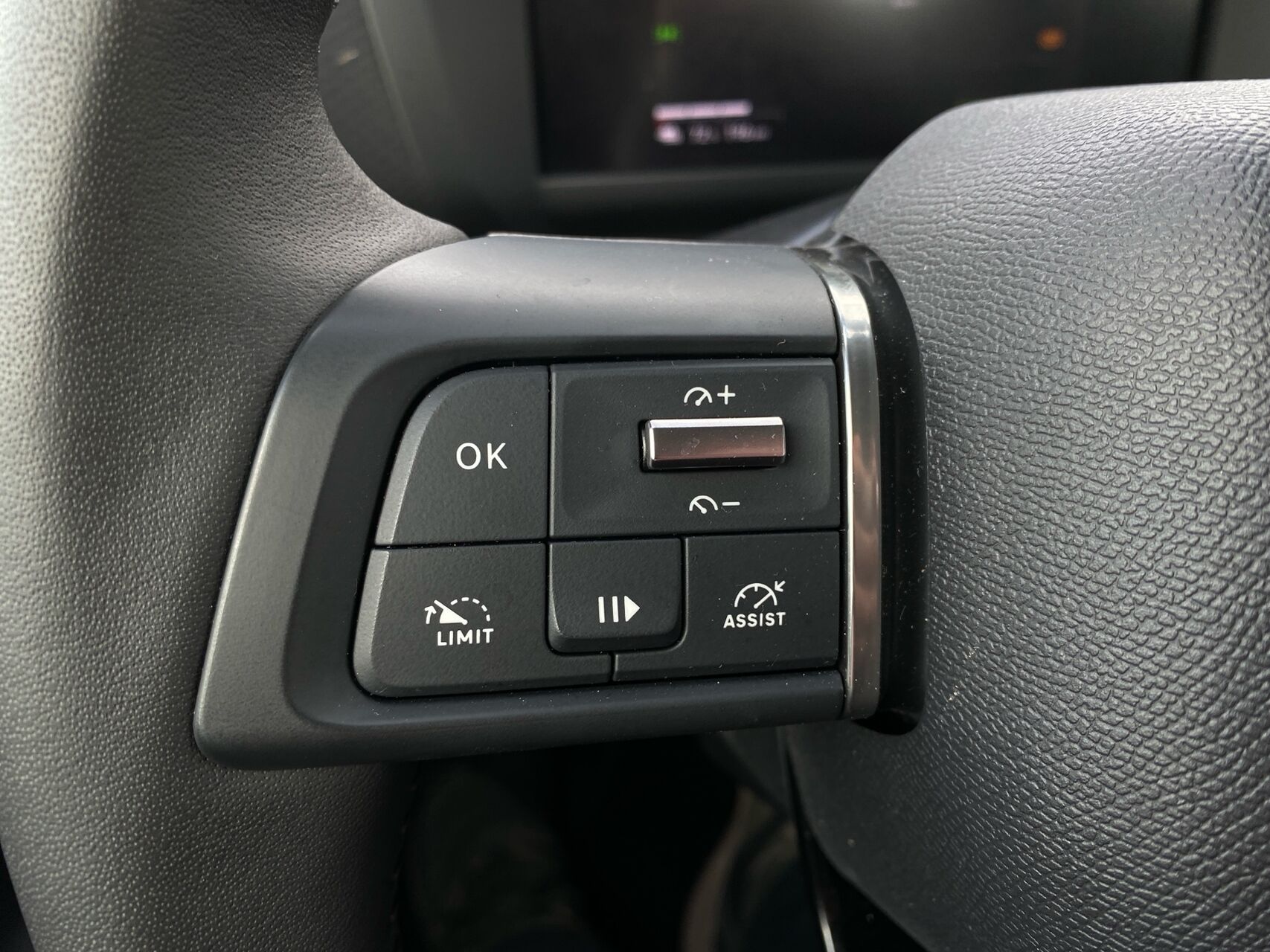 Billede af Citroën e-C4 X EL Plus 136HK 5d Aut.