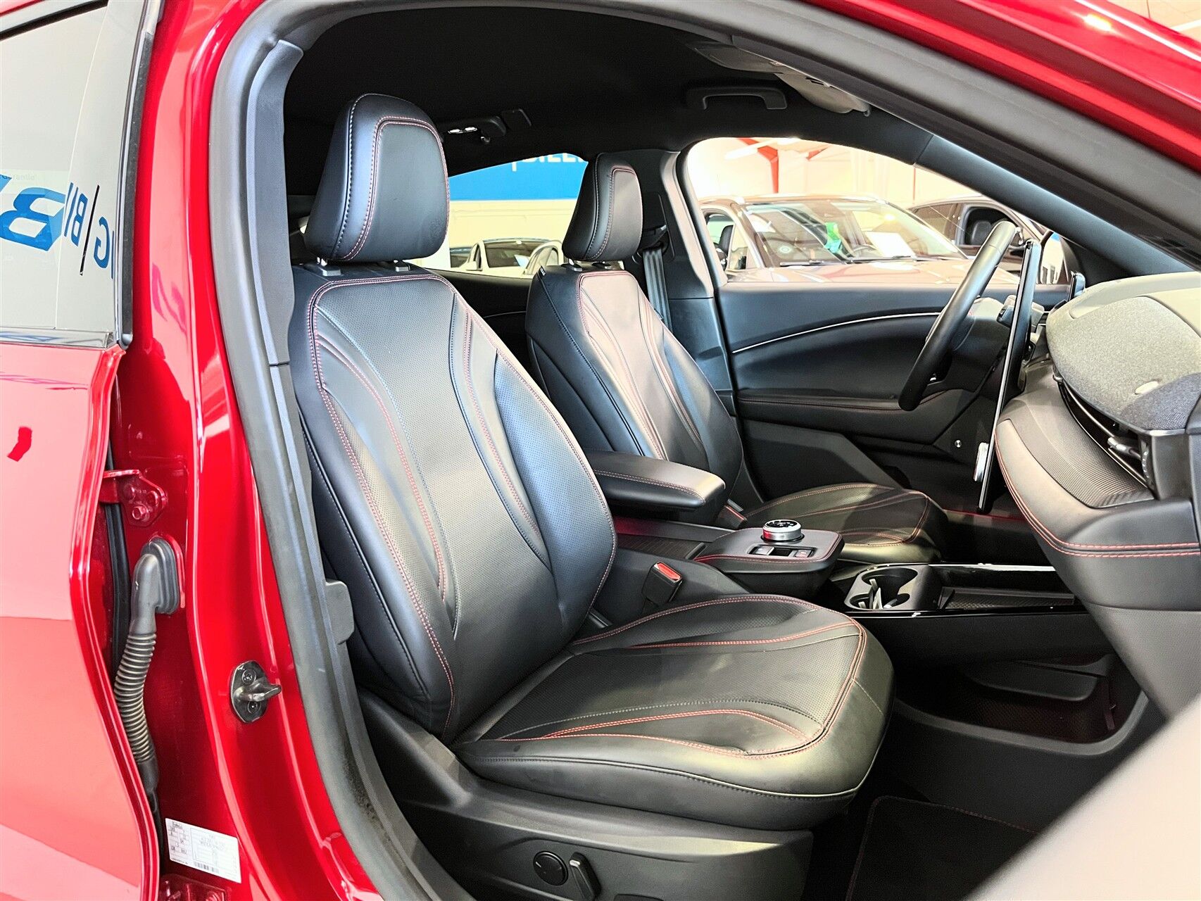 Billede af Ford Mustang Mach-E EL UR Premium 294HK 5d Aut.
