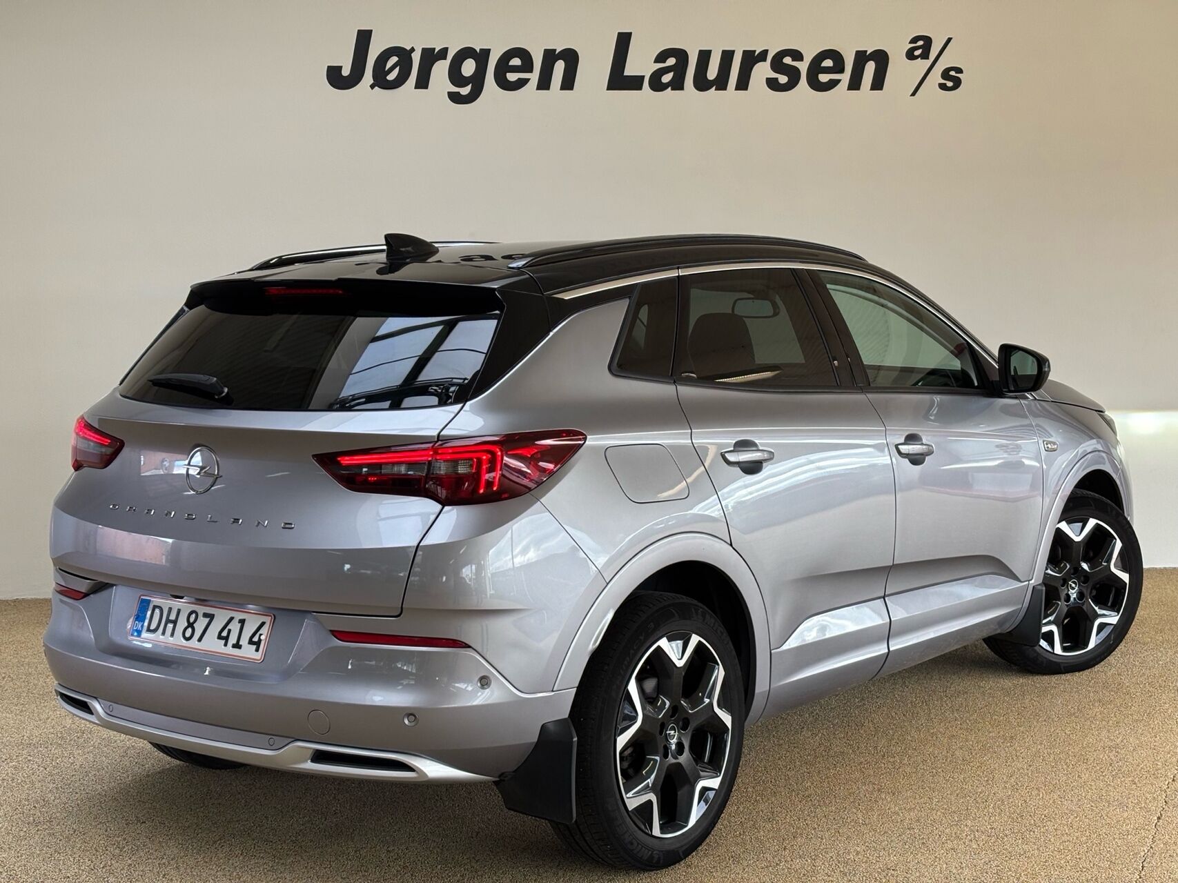 Billede af Opel Grandland 1,5 BlueHDi Elegance EAT8 130HK 5d 8g Aut.