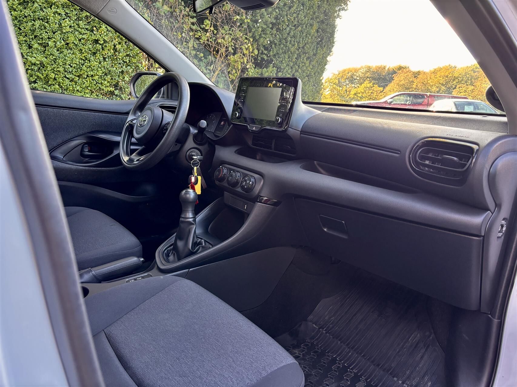 Billede af Toyota Yaris 1,0 VVT-I T1 72HK 5d