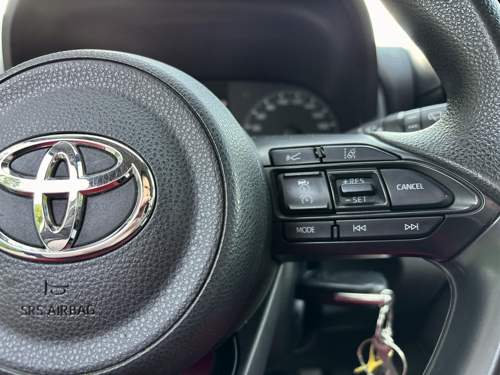 Billede af Toyota Yaris 1,0 VVT-I T1 72HK 5d